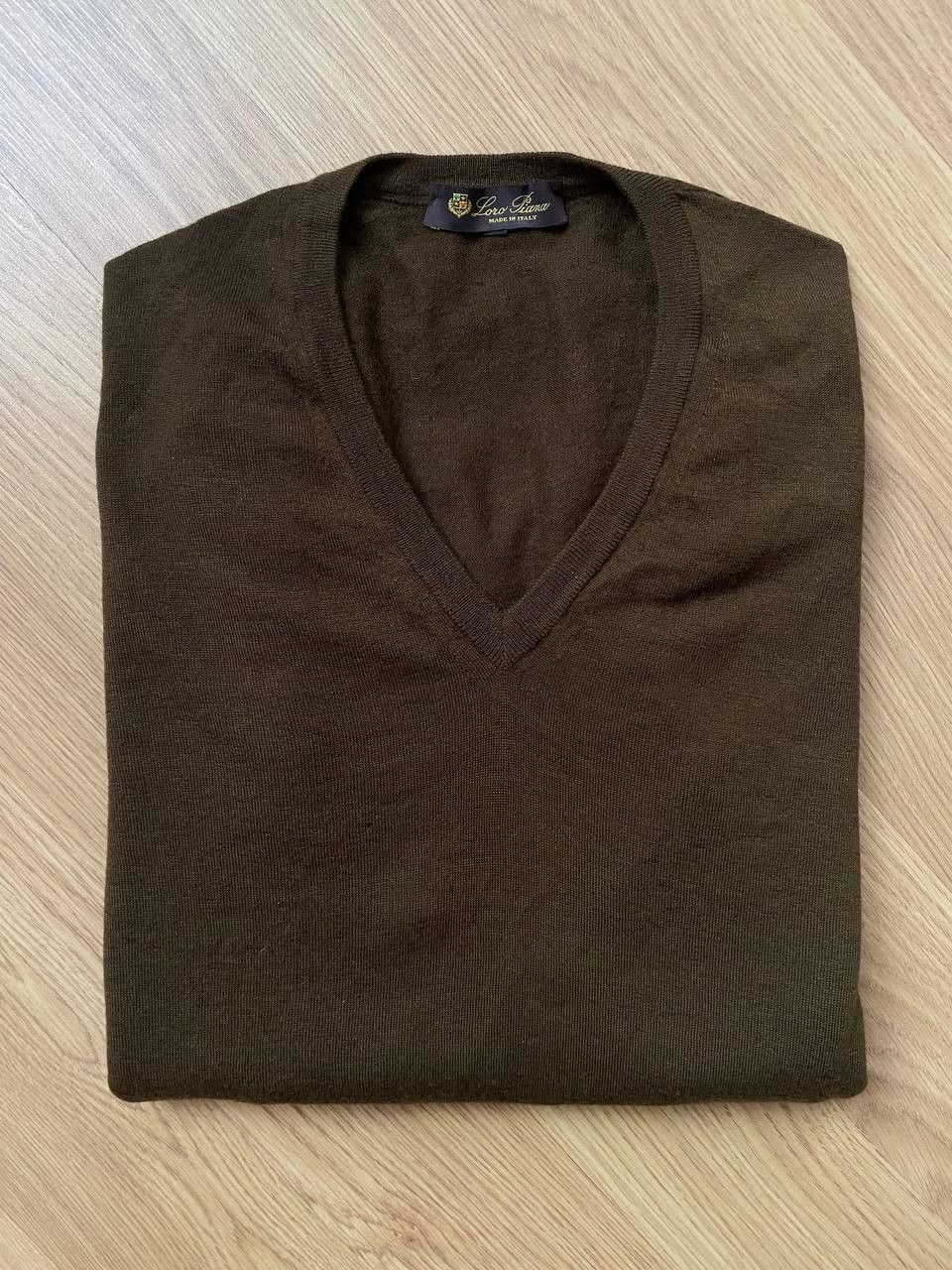 Loro Piana Loro Piana Cashmere Scollo V-Neck Sweater Men Size US XL / EU 56 / 4 - 1 Thumbnail