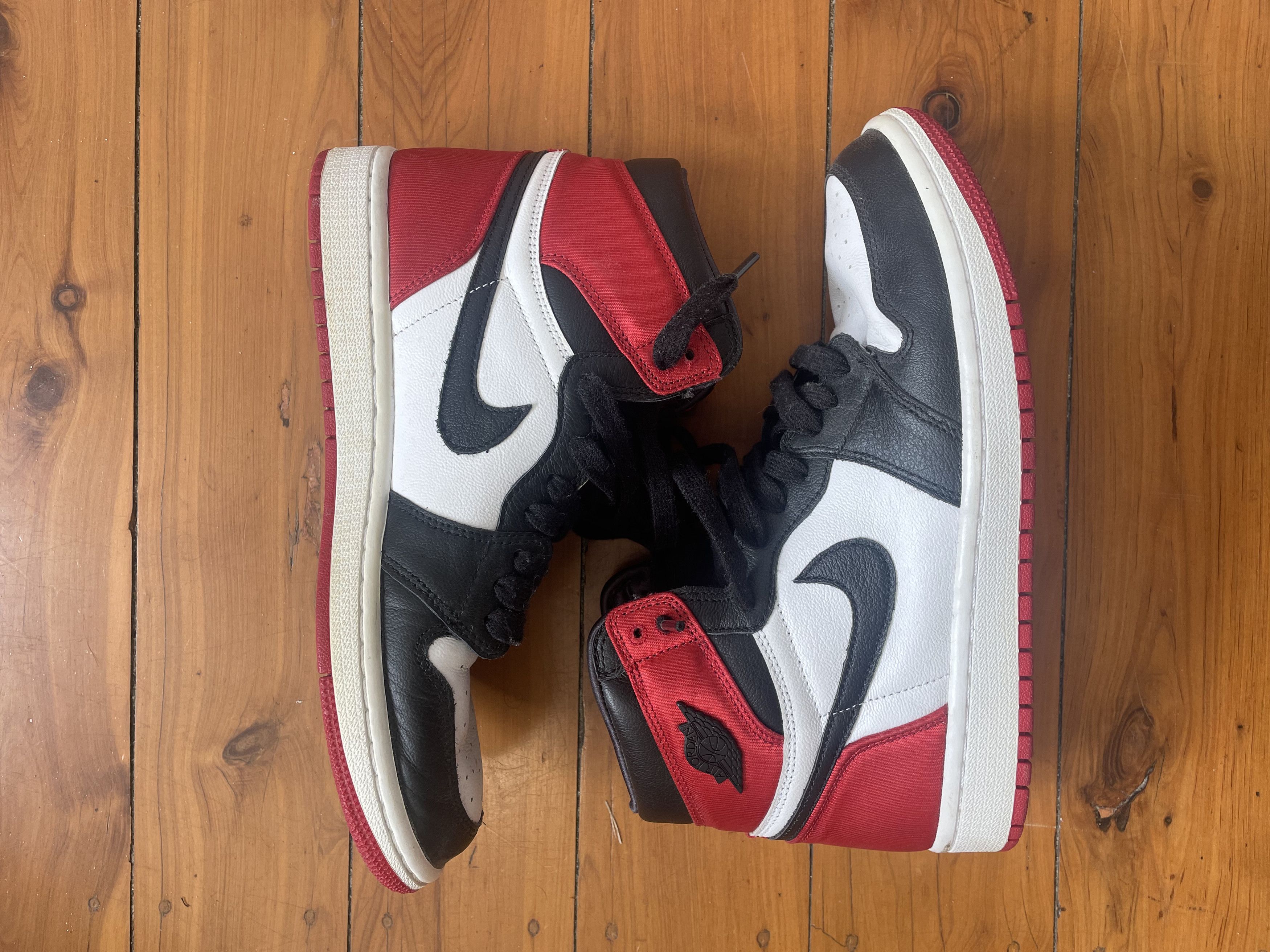 Nike Air Jordan Retro High Satin Black Toe