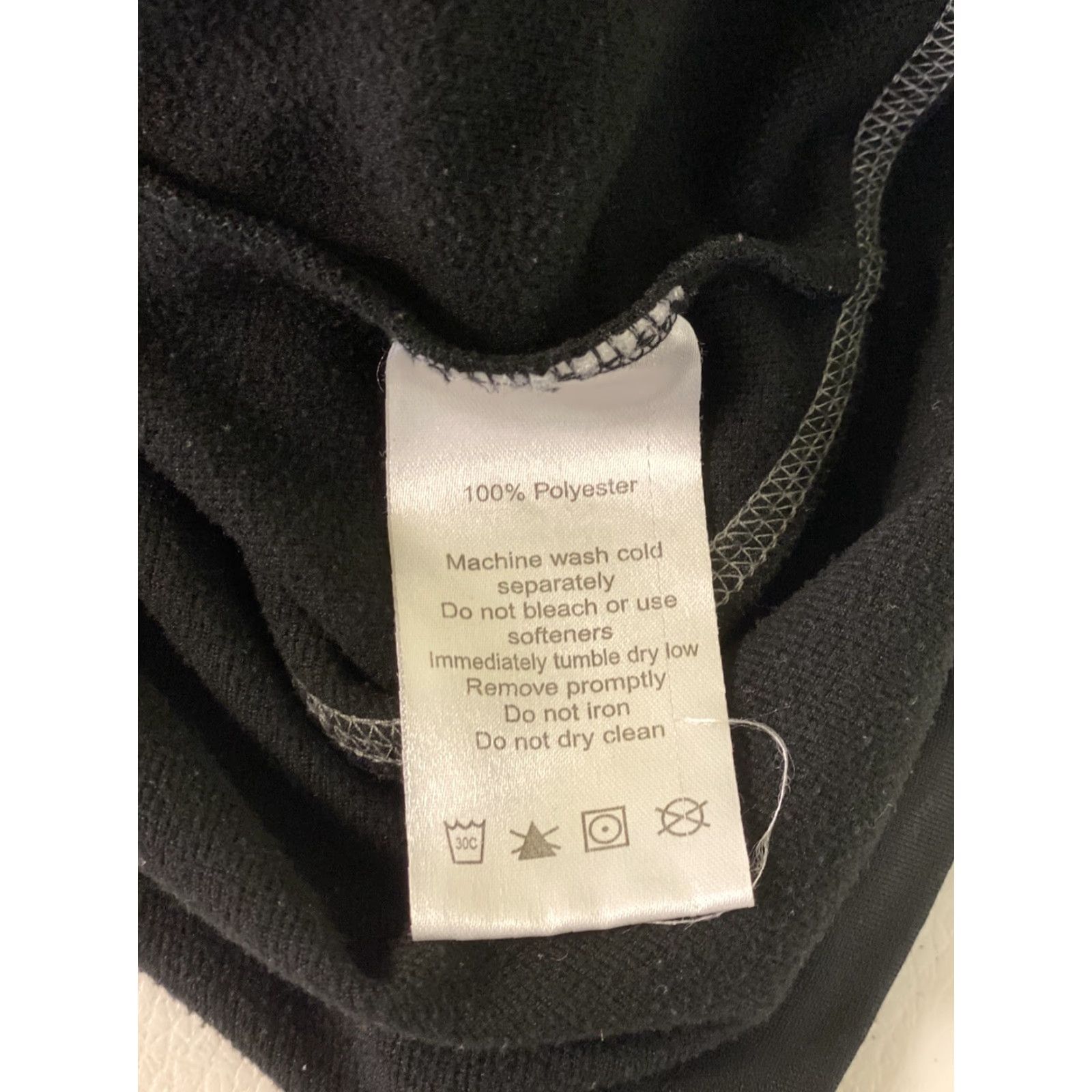 KEEN KEEN Mens Large Pullover Zip 1/4 Black Stitch Ski Hiking Long Sleeve Activewear Regular L - Casual, 60s-90s Theme? Size US L / EU 52-54 / 3 - 6 Thumbnail