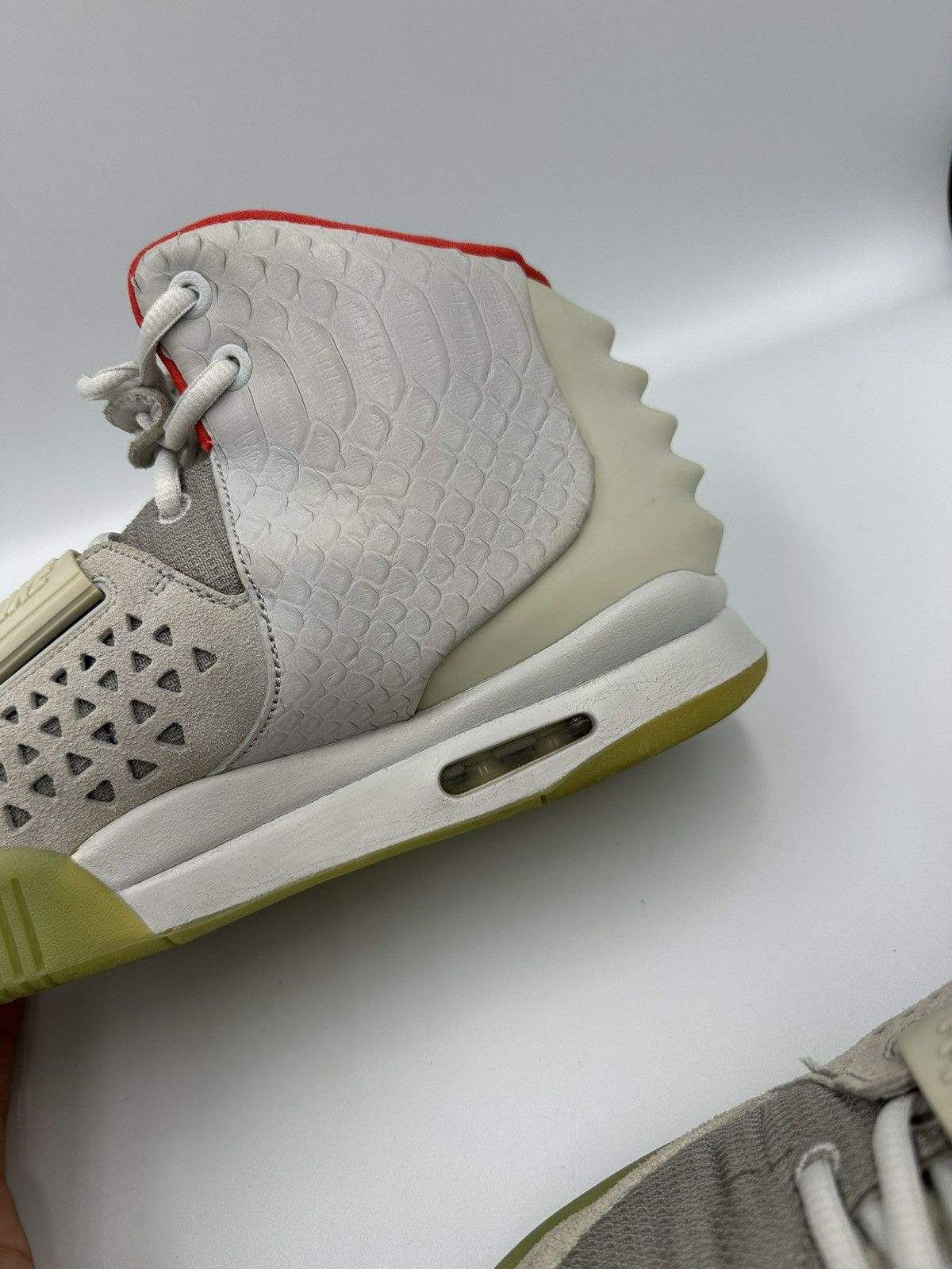 Kanye West × Nike Nike Yeezy 2 Platinum Edition Size US 11 / EU 44 - 15 Thumbnail