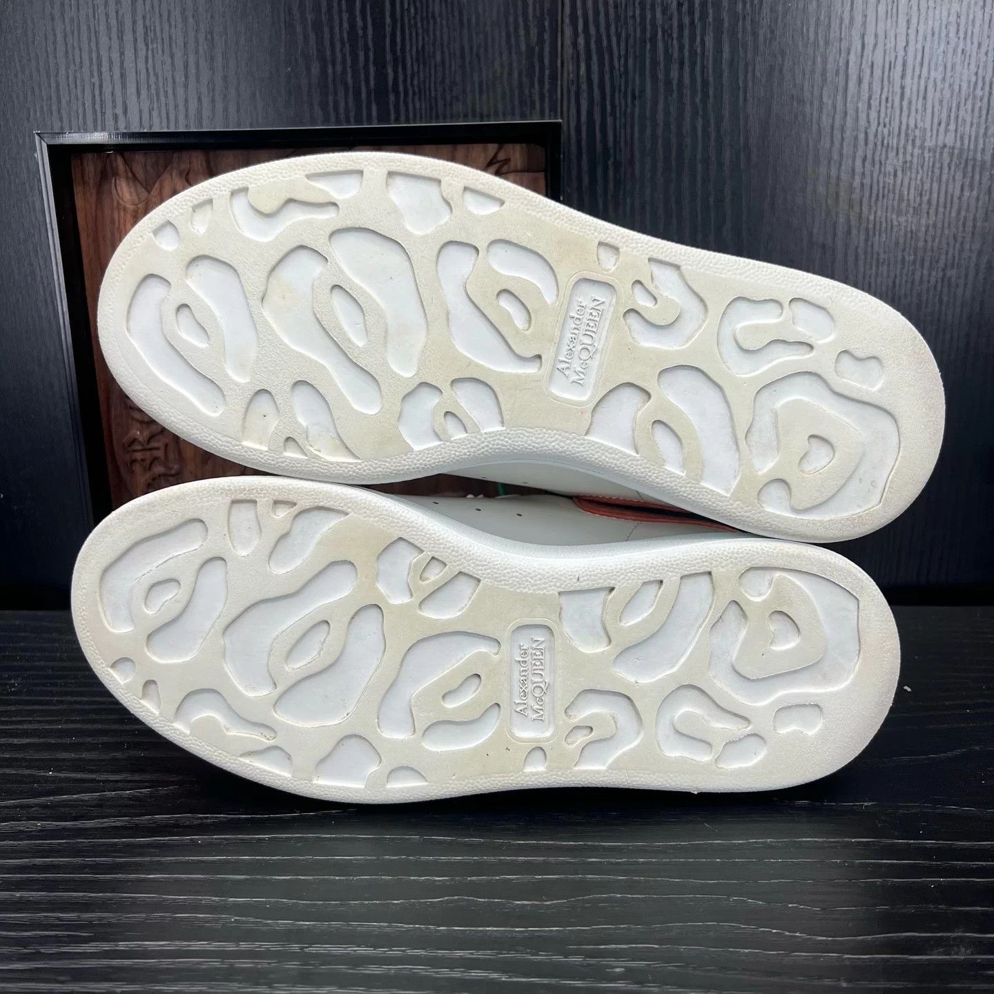 Alexander McQueen Alexander McQueen White Red Red Tail Sneakers 36 Size US 5.5 / IT 35.5 - 6 Thumbnail