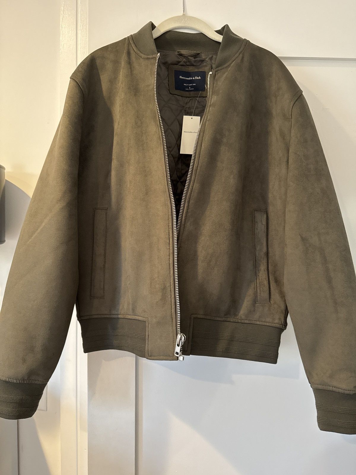 Abercrombie & Fitch Olive Abercrombie Bomber never worn Size US S / EU 44-46 / 1 - 3 Thumbnail