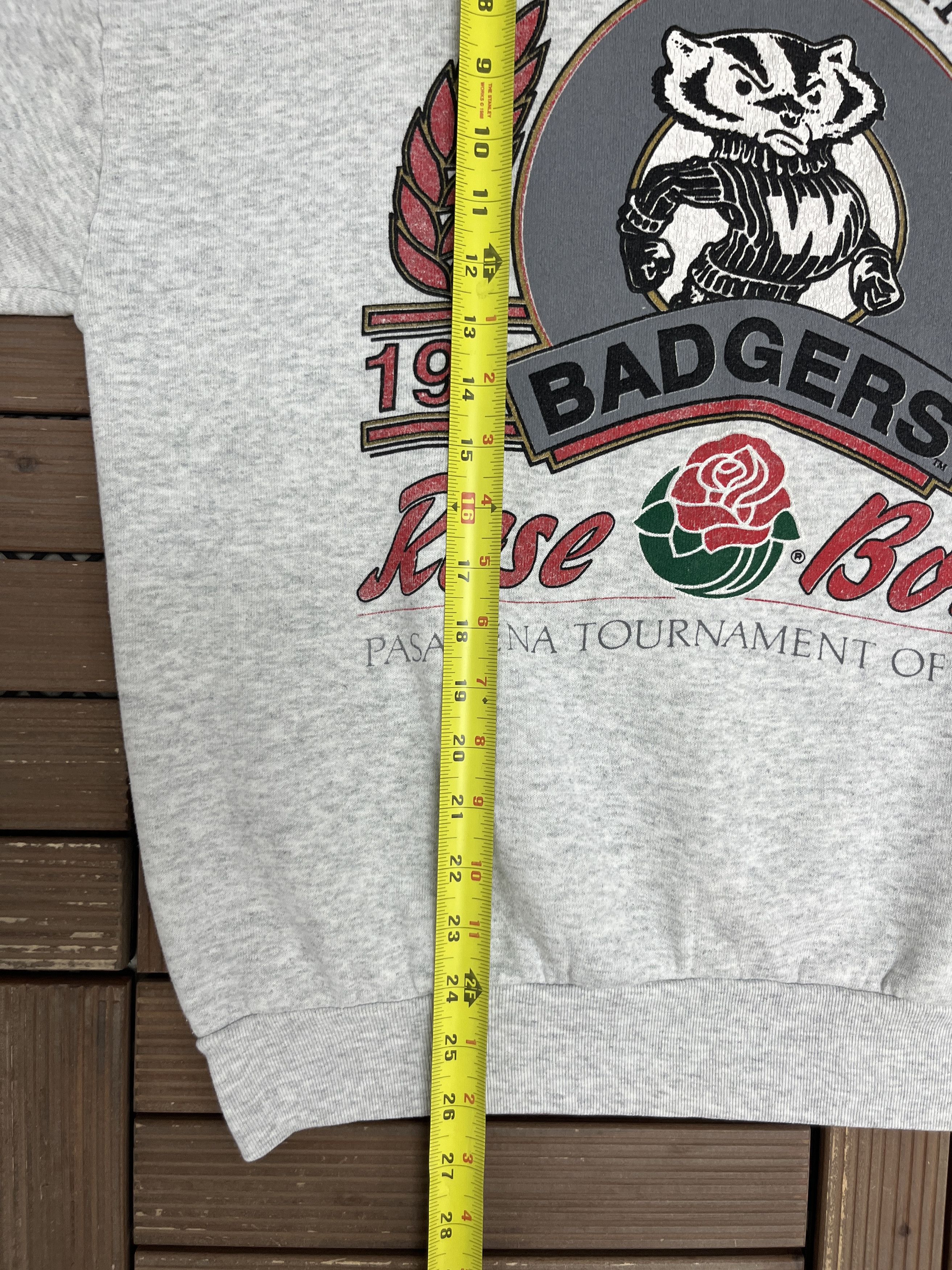 Vintage Wisconsin Badgers Rose Bowl 1994 Vintage Crewneck Sweater Size US XL / EU 56 / 4 - 8 Thumbnail