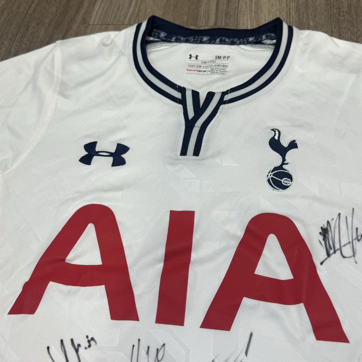 Under Armour Tottenham Hotspur 25/26 squad signature jersey Size US S / EU 44-46 / 1 - 3 Thumbnail