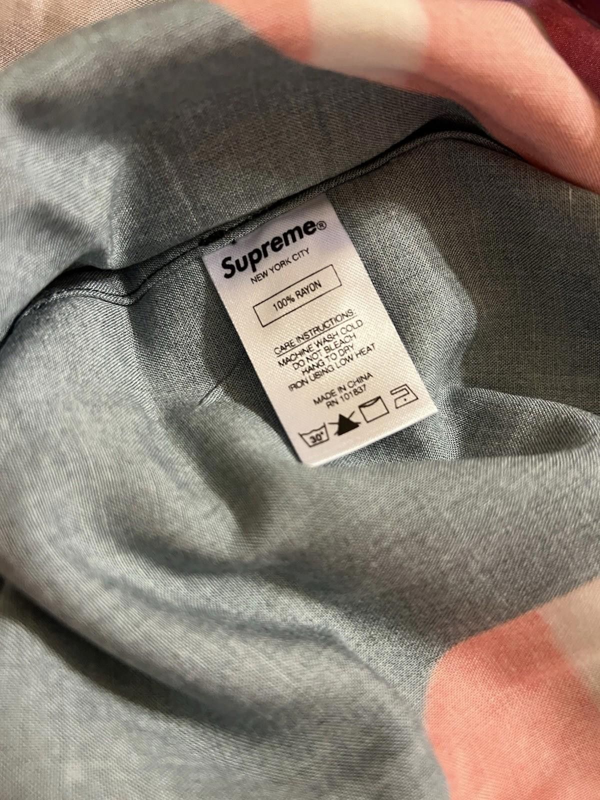 Supreme FW18 SUPREME CASINO RAYON SHIRT SHORT SLEEVE DICE BLACK L Size US L / EU 52-54 / 3 - 7 Thumbnail