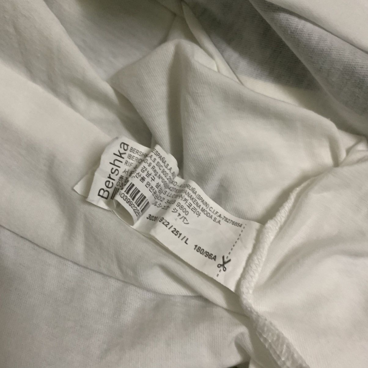 Bershka BERSHKA TEE Size US L / EU 52-54 / 3 - 10 Thumbnail