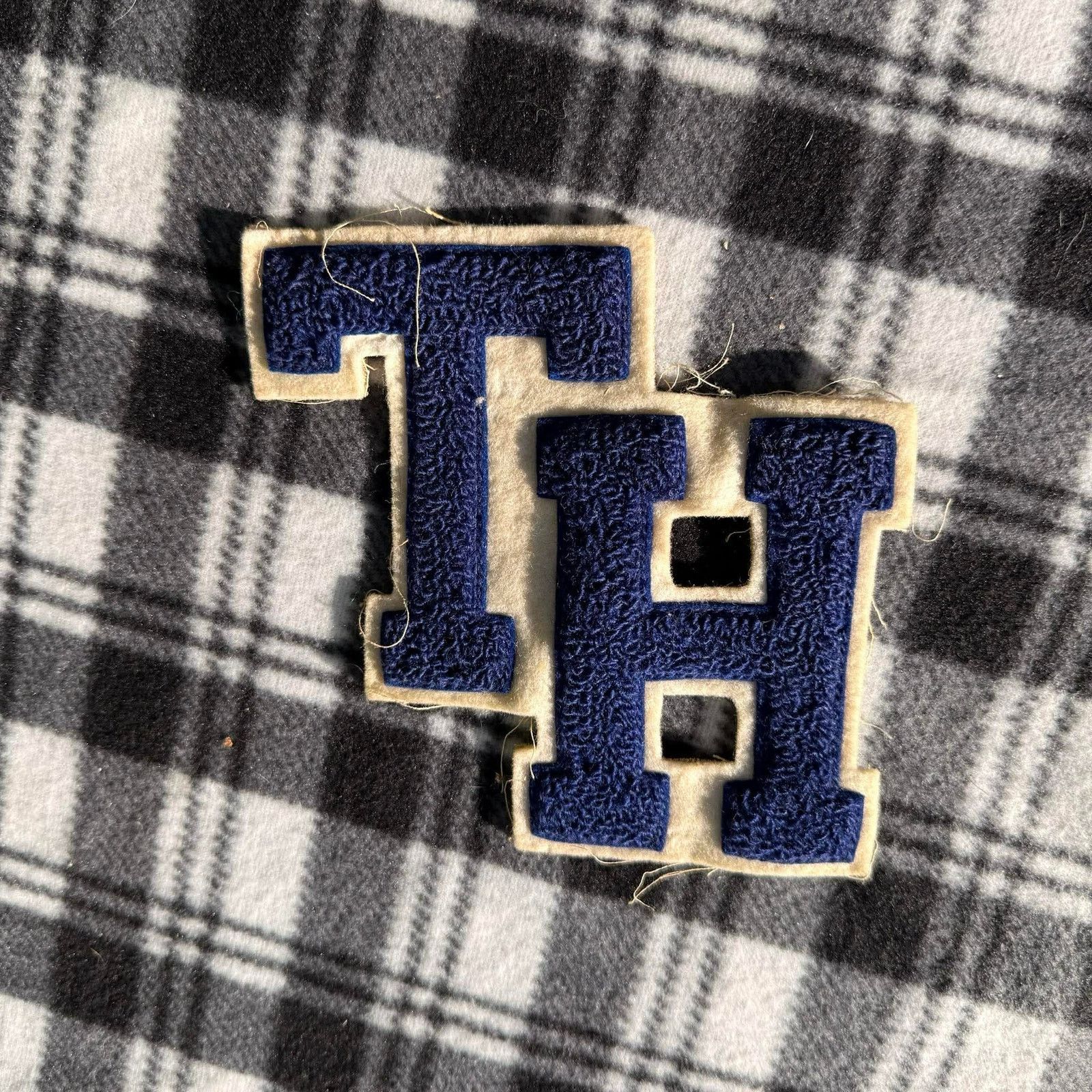 Other Vintage Interlocking TH Varsity Letter Patch Navy Blue Size ONE SIZE - 1 Thumbnail