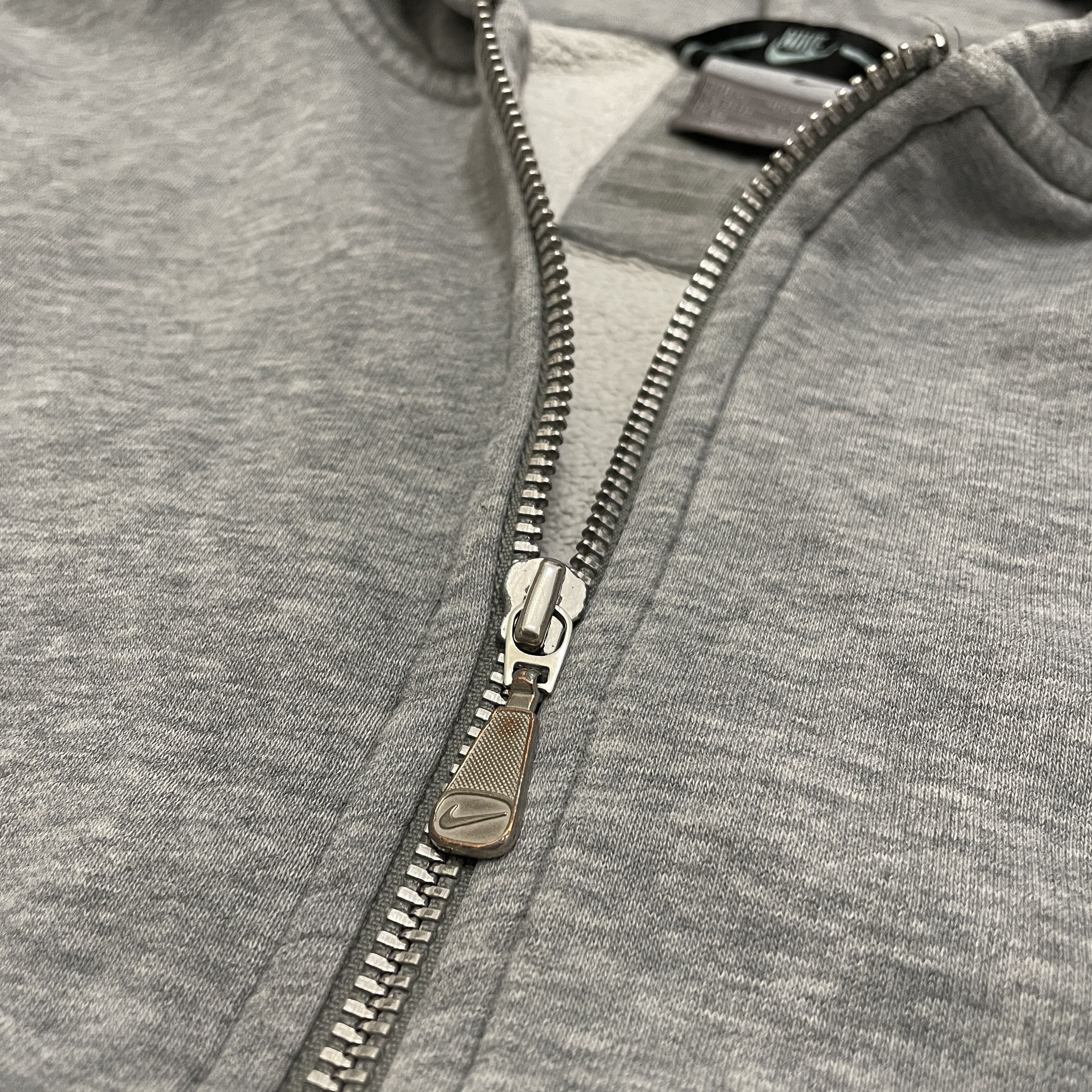Nike Vintage Y2K Nike Gray Navy Full-Zip Hoodie Skate Grunge size Size US XL / EU 56 / 4 - 5 Thumbnail