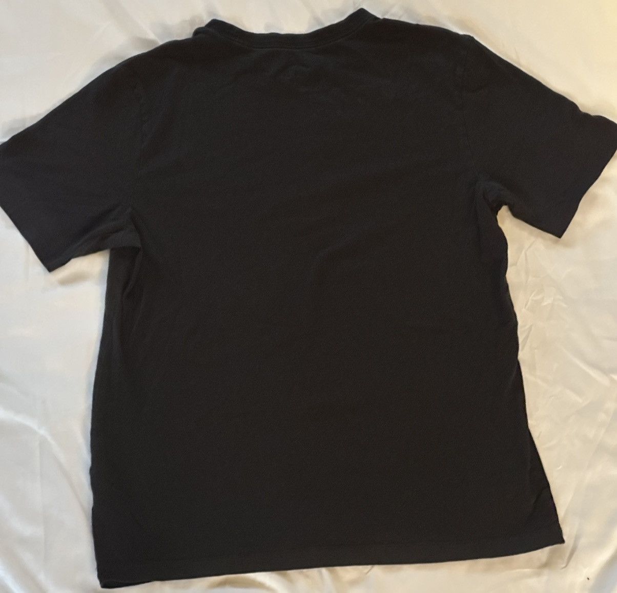 Nike NIKE Black Shirt With Red Graphic/white Swoosh Sz.M Size US M / EU 48-50 / 2 - 3 Thumbnail