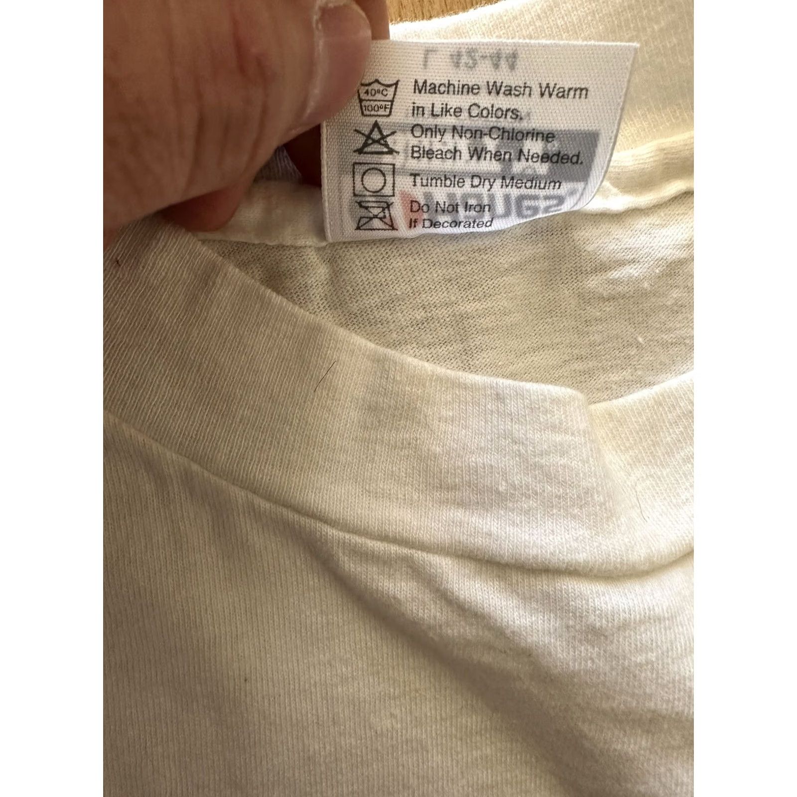 Hanes VINTAGE Hanes Eastern Airlines “Our Airline” Short Sleeve Cotton Graphic Tee L White Mens 1980s Size US L / EU 52-54 / 3 - 5 Thumbnail