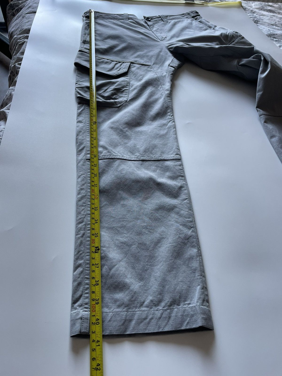 Louis Vuitton Louis Vuitton x Virgil Abloh Reflective Cargo Pants Size US 40 / EU 56 - 25 Thumbnail