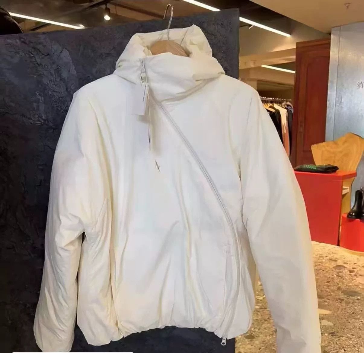 POST ARCHIVE FACTION (PAF) Post Archive Faction White Down Jacket Size M / US 6-8 / IT 42-44 - 1 Thumbnail