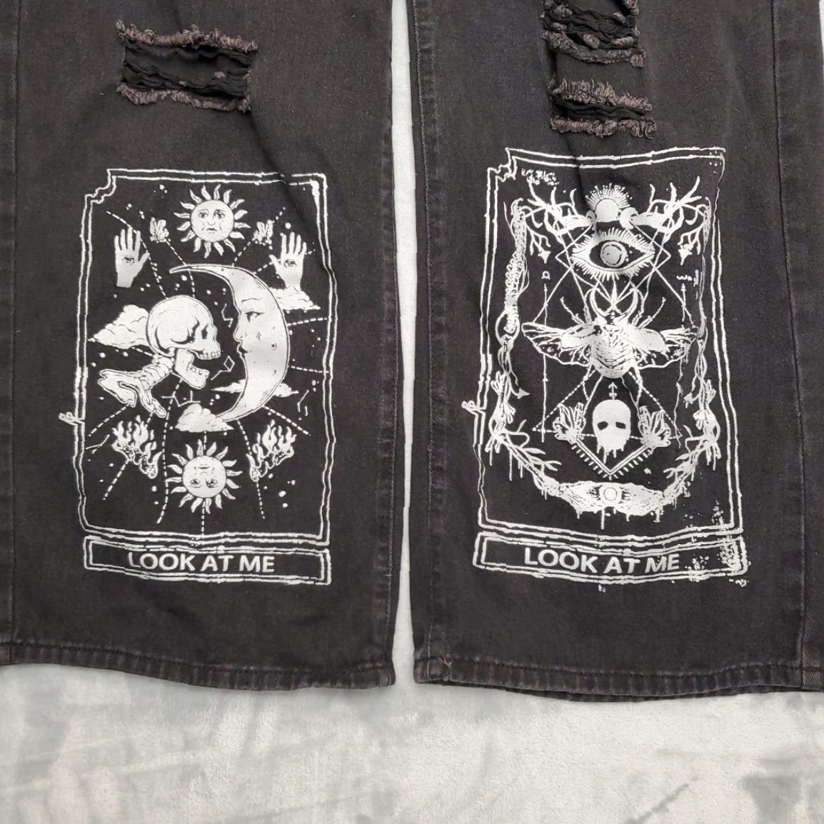 Vintage VINTAGE Rowme Jeans Womens XL Black Denim Baggy Distressed Zodiac Tarot Retro Jeans Womens XL Black Denim Baggy Distressed Zodiac Tarot Retro Mens? Size 40" / US 18 - 2 Thumbnail