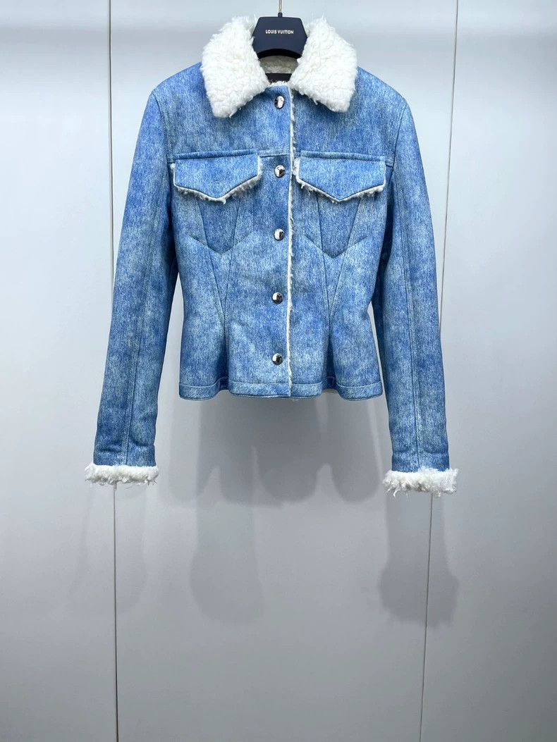 Louis Vuitton Blue Denim Jacket with White Fur Collar- DMC Size US S / EU 44-46 / 1 - 1 Thumbnail