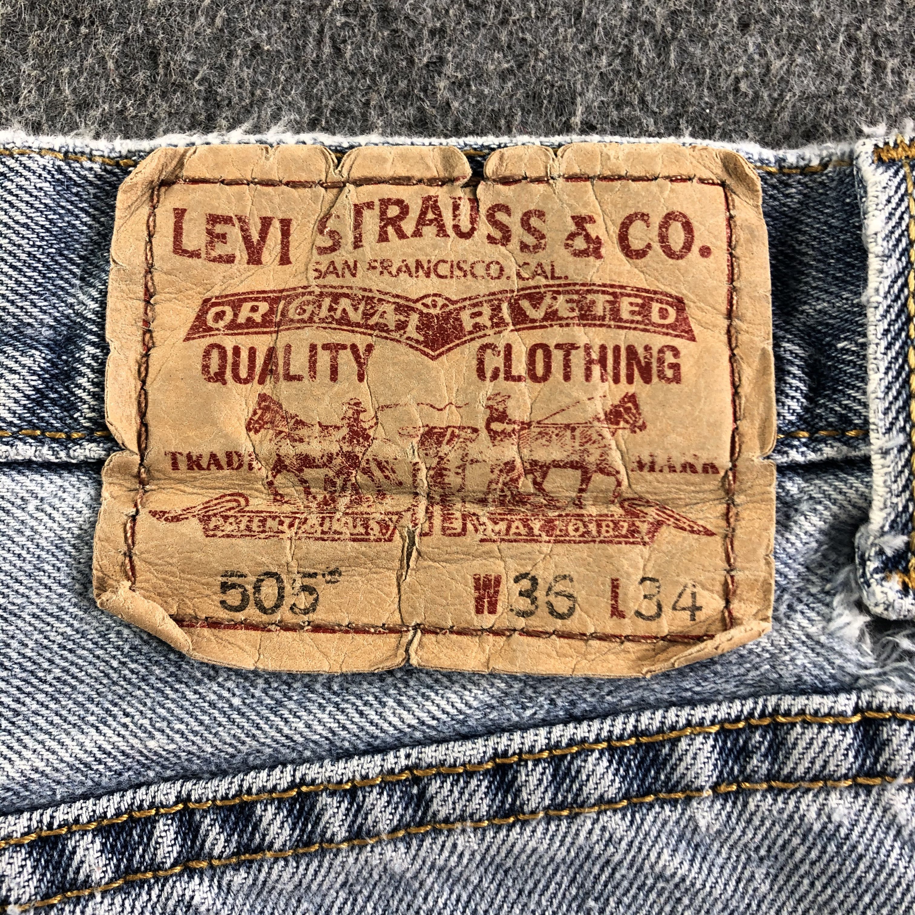 Levi's Vintage Light Wash Levis 505 Jeans-J3721 Size US 37 - 5 Thumbnail