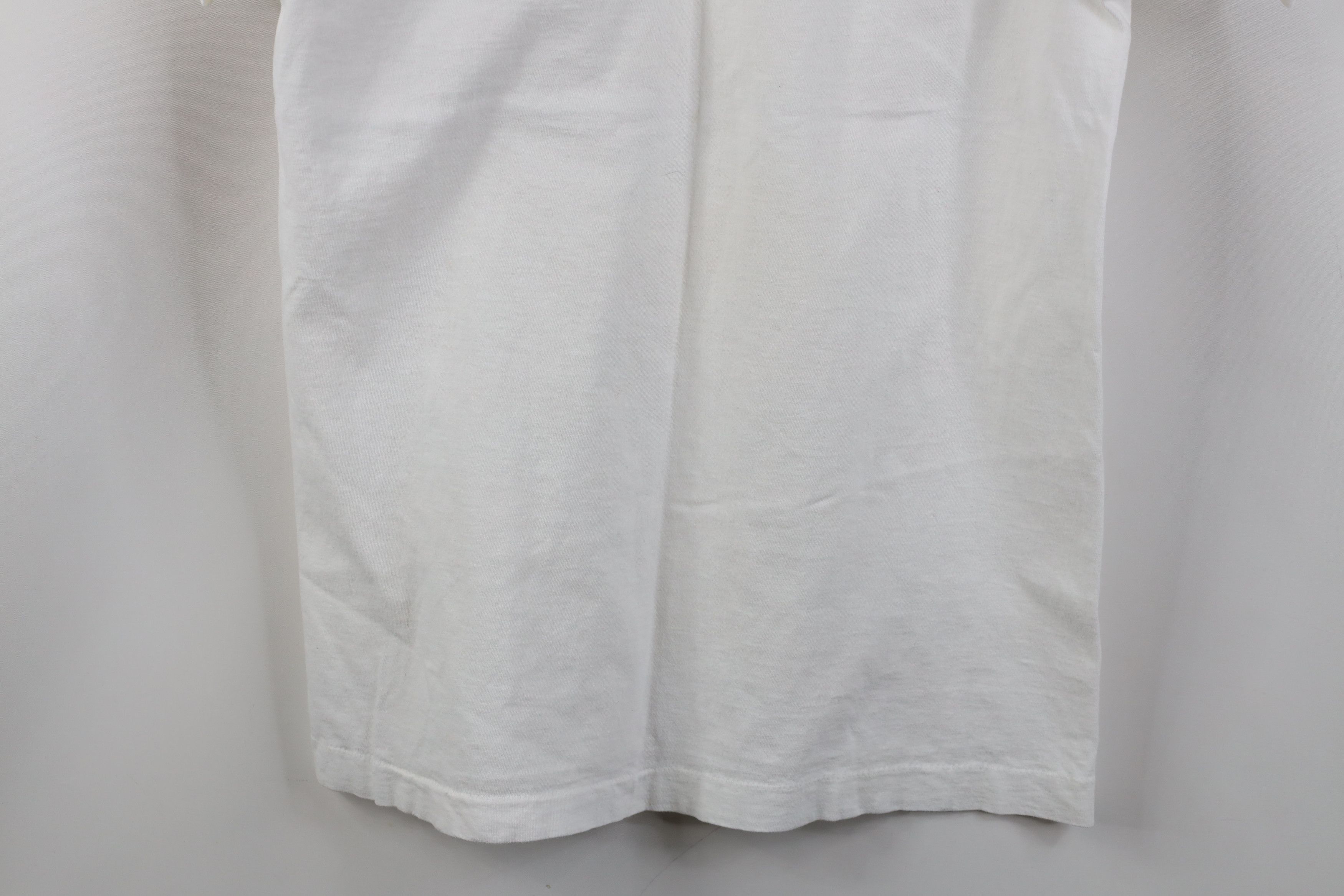 Vintage Vintage 80s 90s Streetwear Cotton V-Neck T-Shirt White USA Size US L / EU 52-54 / 3 - 11 Thumbnail