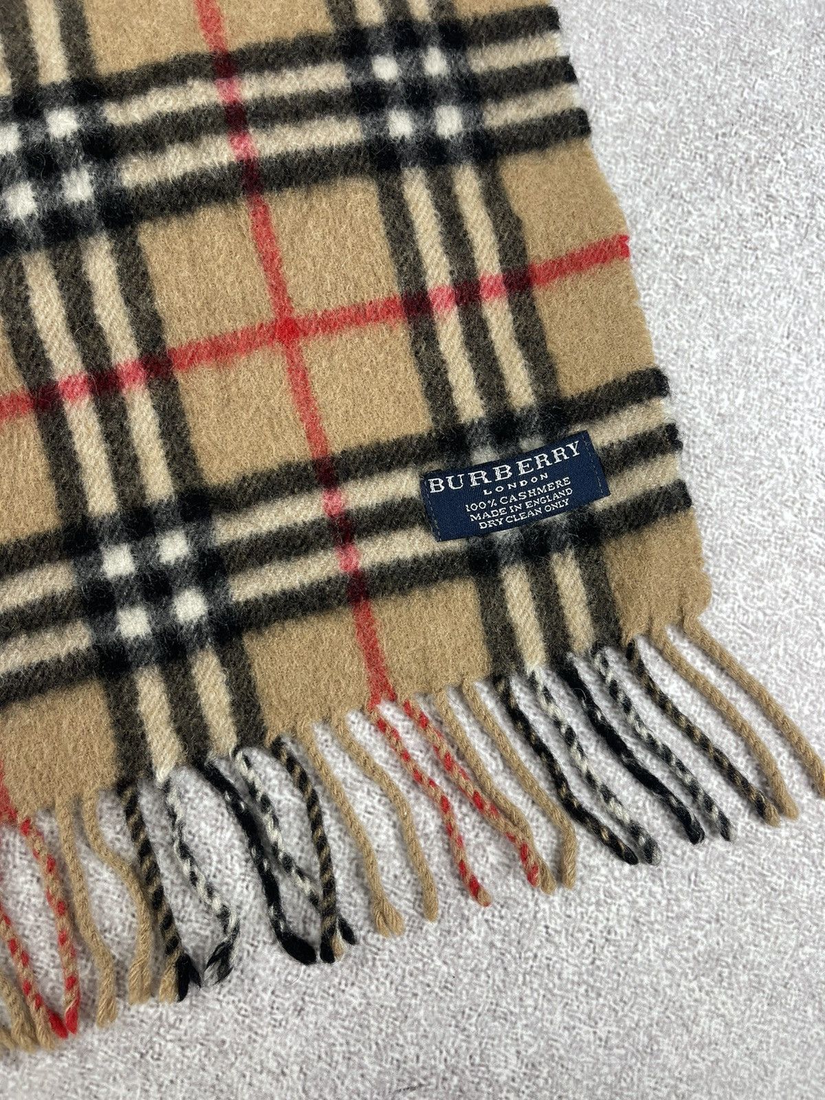Burberry × Vintage Vintage Burberry Cashmere Scarf Muffler Novacheck OS Size ONE SIZE - 2 Thumbnail