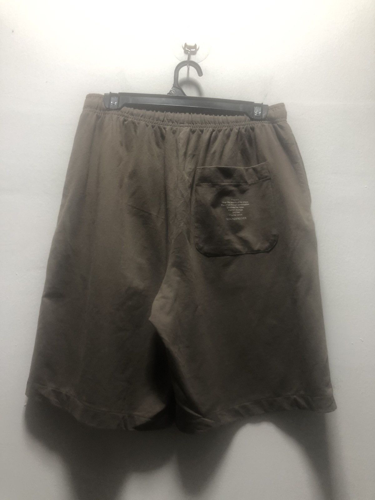 Undercover GU UNDERCOVER Short Pants Disney Skull Freedom Noise Size US 32 / EU 48 - 5 Thumbnail