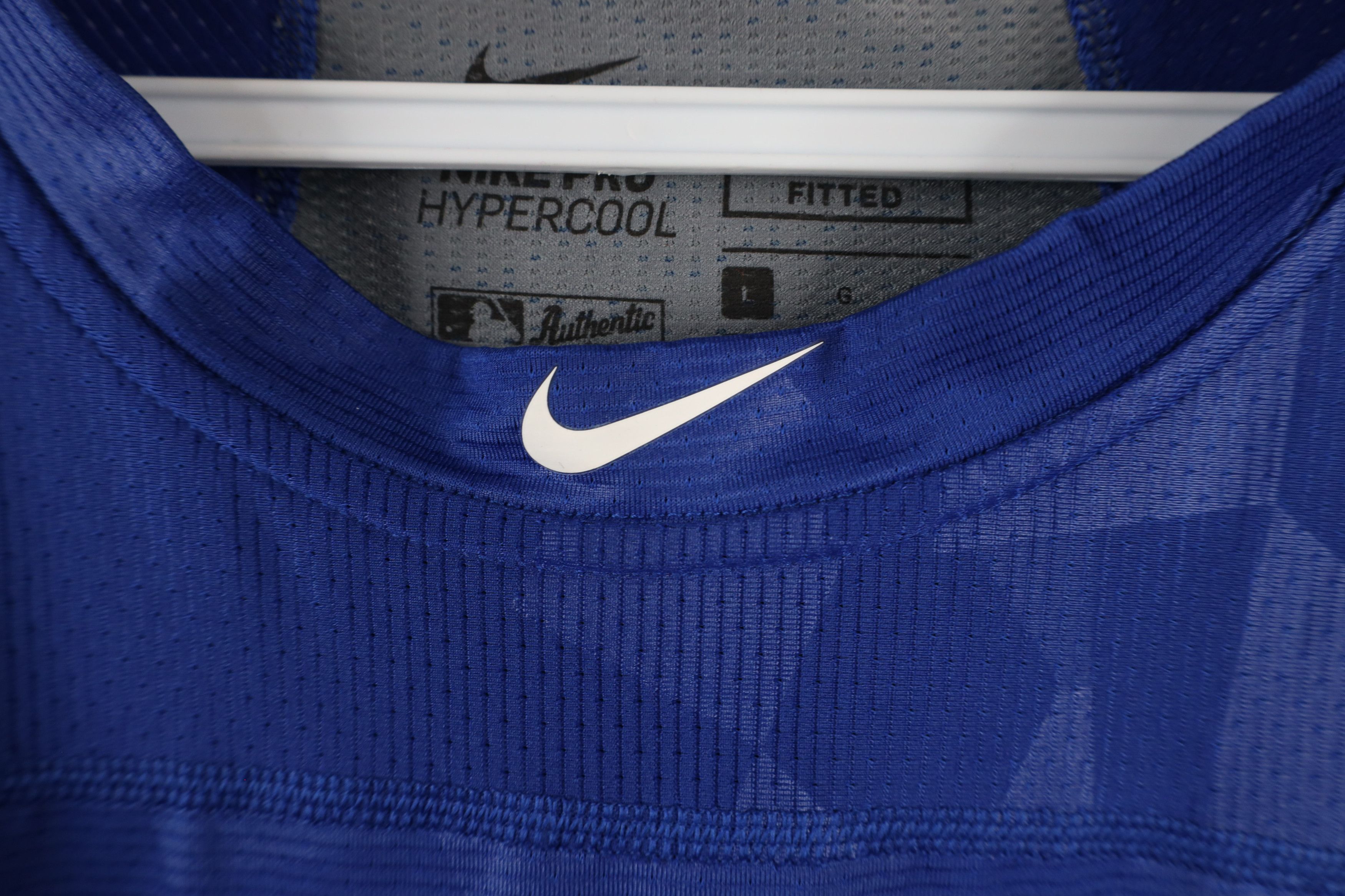 Nike × Vintage Nike Pro Hypercool Fitted Toronto Blue Jays Raglan T-Shirt Size US L / EU 52-54 / 3 - 4 Thumbnail