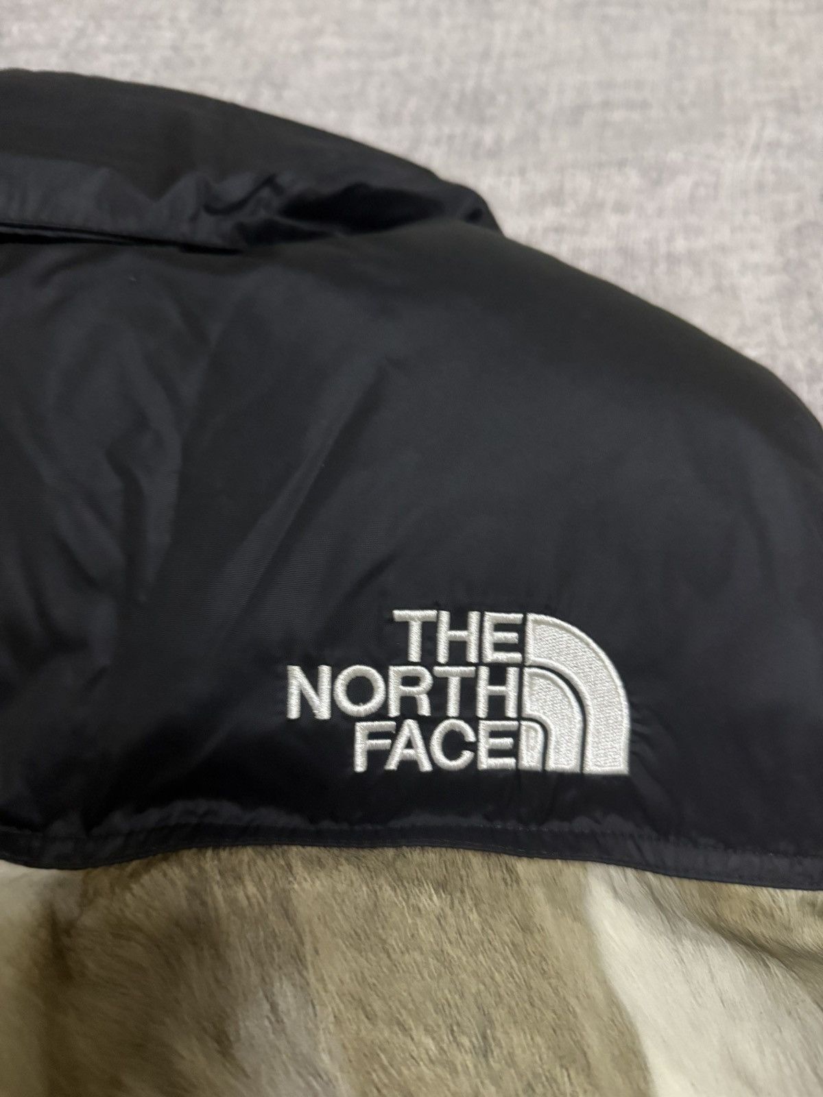 Supreme × The North Face Supreme tnf the north face fur print nuptse vest jacket Size US S / EU 44-46 / 1 - 5 Thumbnail