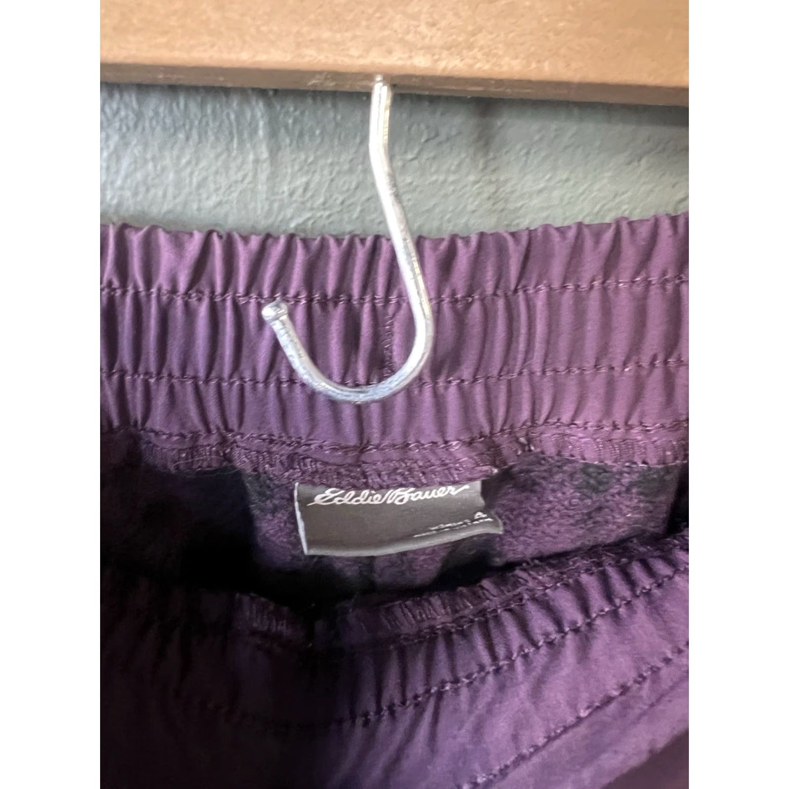 Eddie Bauer VINTAGE Eddie Bauer Womens Purple Outdoor Hiking Lined Jogger Pants 4 Purple Jogger Womens Size 4 Size 27" / US 4 / IT 40 - 3 Thumbnail