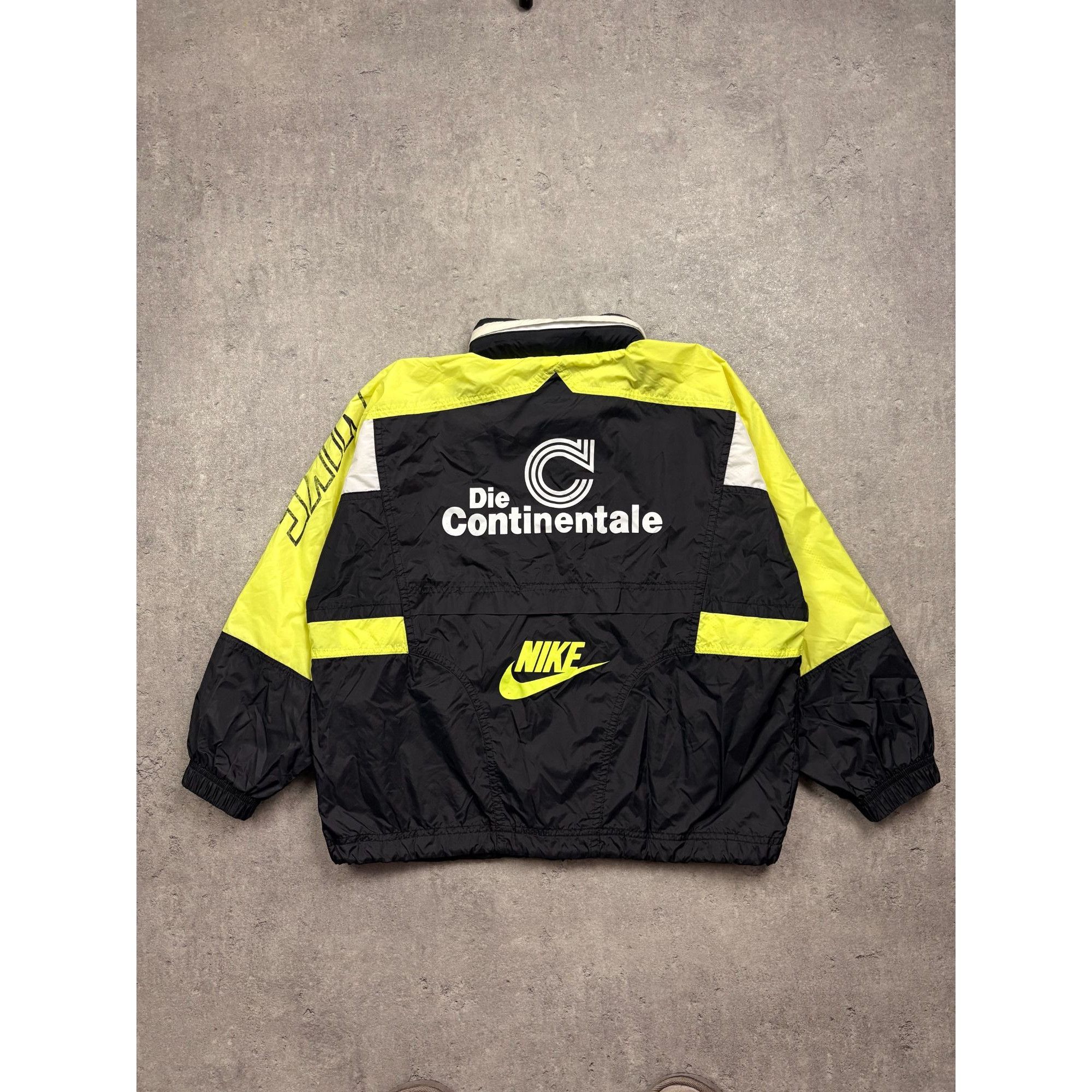 Nike Nike Borussia Dortmund BVB 09 Womens Vintage Windbreaker Jac Size XS / US 0-2 / IT 36-38 - 3 Thumbnail