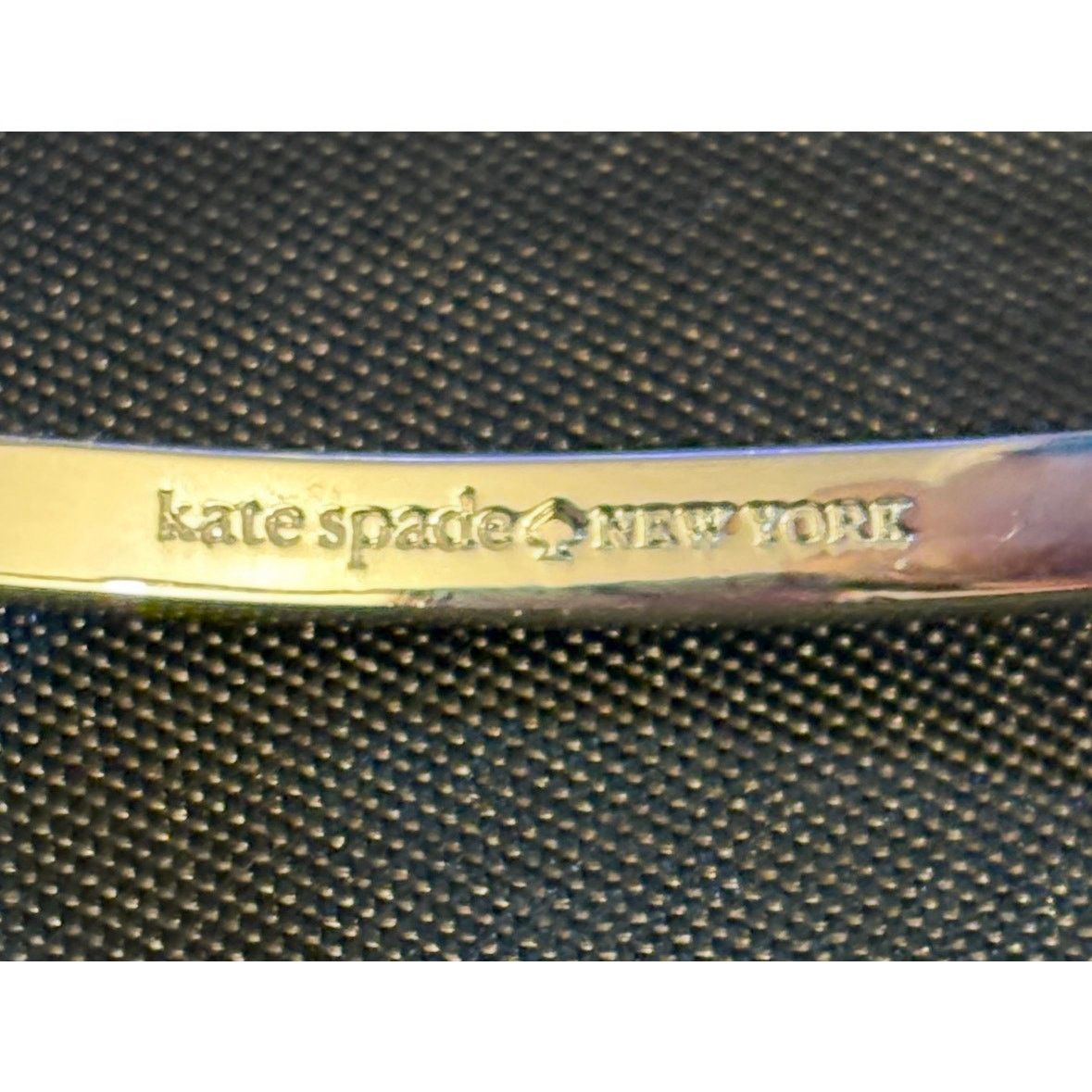Kate Spade Kate Spade Silver Tone Bow Hinged Bangle Size 7 Size ONE SIZE - 3 Thumbnail