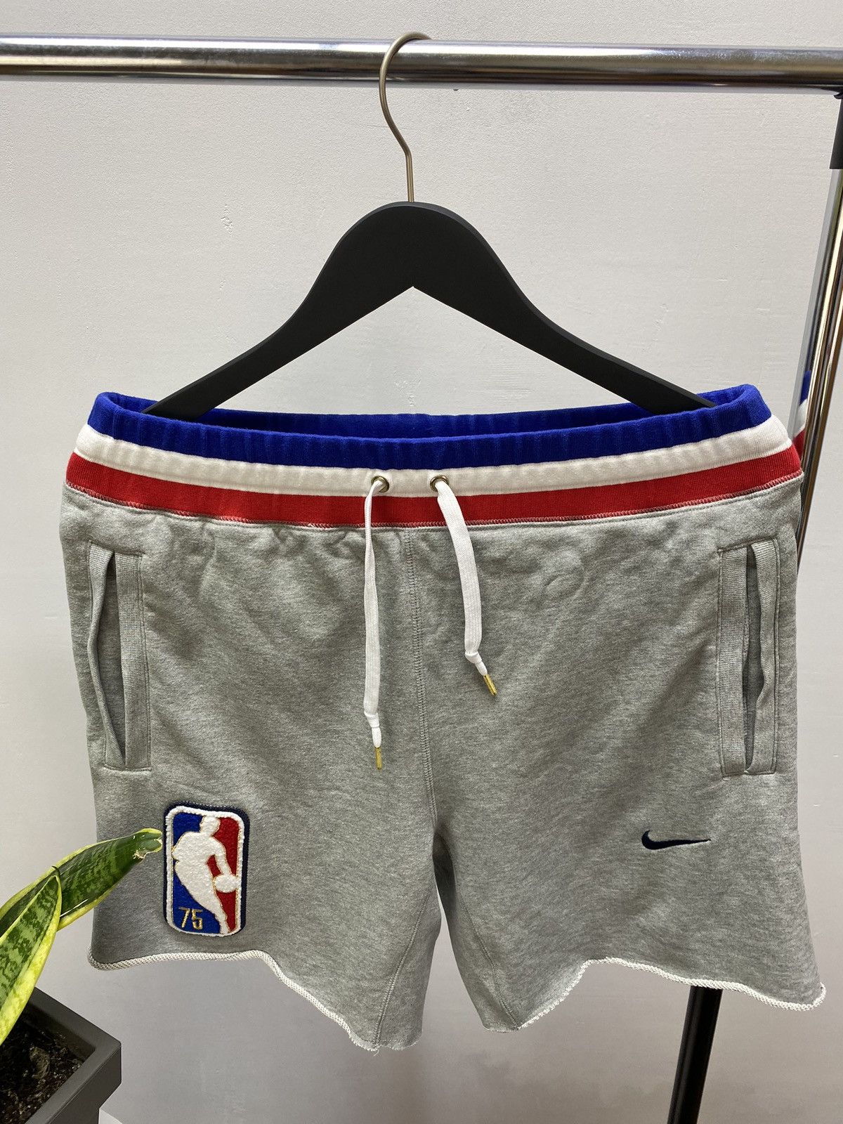 Nike × Vintage Nike 75th Anniversary 31 Team NBA Courtside Shorts Size US 30 / EU 46 - 3 Thumbnail
