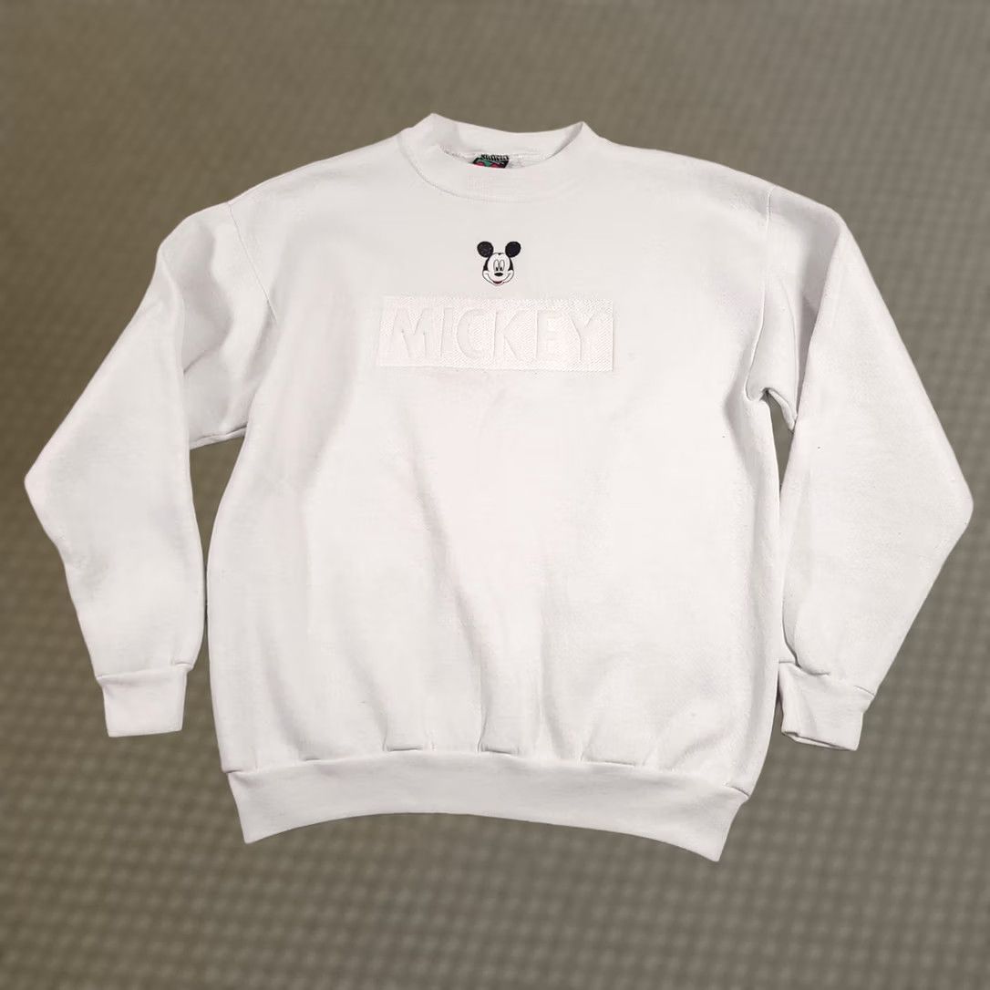 Disney VINTAGE Mickey Unlimited Sweatshirt Mens Medium Crewneck Embroidered Disney 90s Size US M / EU 48-50 / 2 - 1 Thumbnail