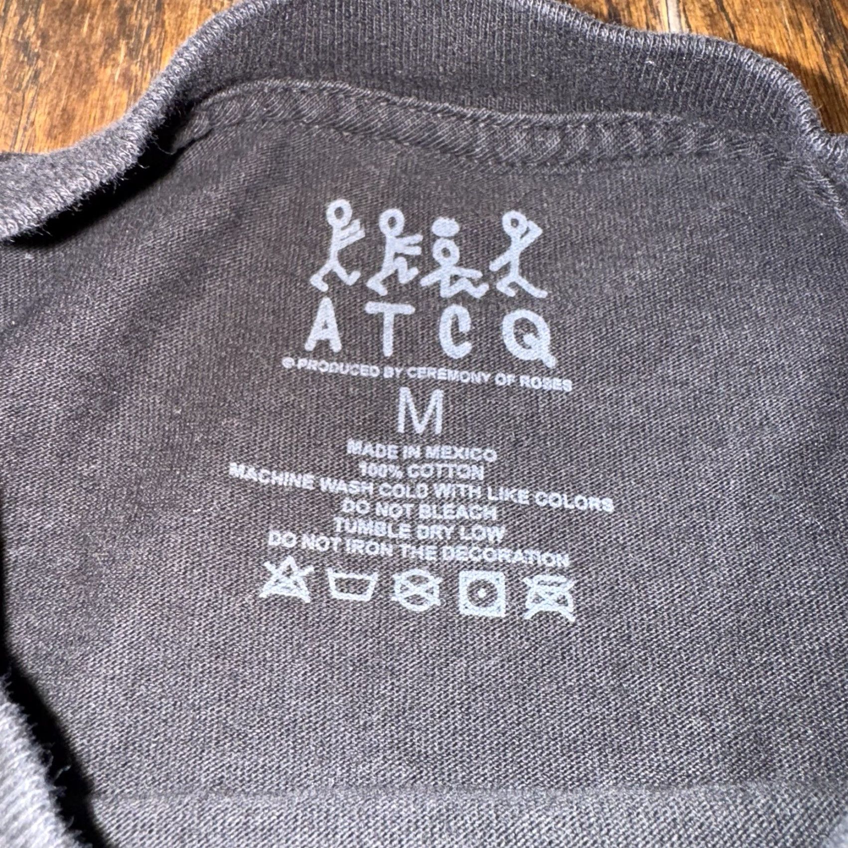 Quest A Tribe Called Quest ATCQ Hip Hop T Shirt Men’s Medium 90s Black Cotton Crew Neck Short Sleeve Solid Graphic Print Double-Sided Regular ATCQ Brand Men Size US M / EU 48-50 / 2 - 3 Thumbnail