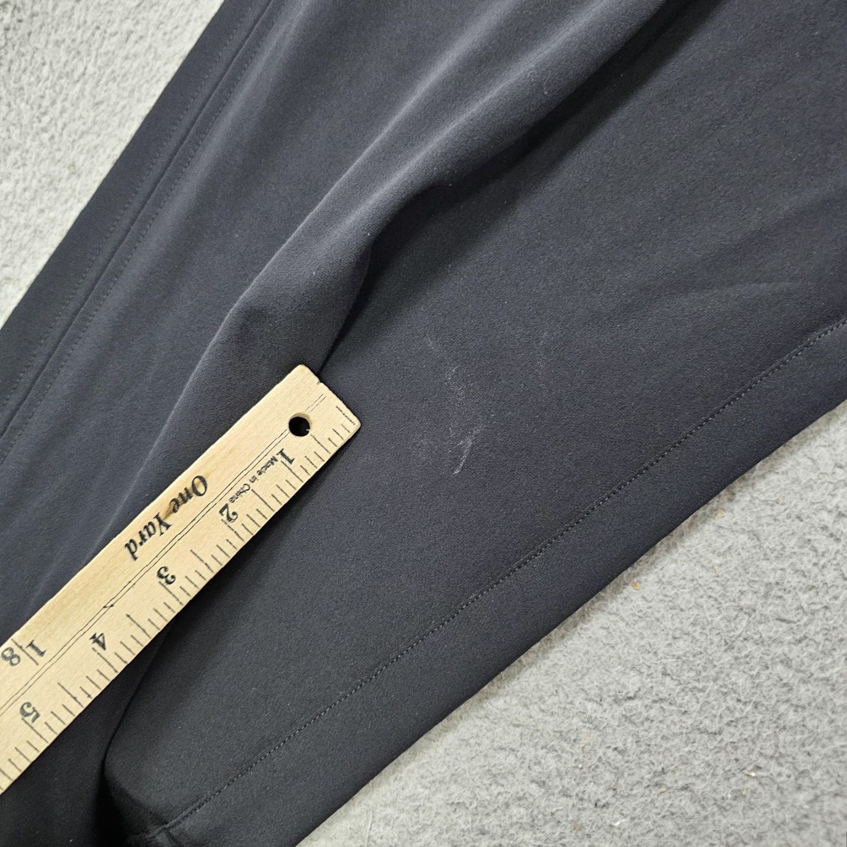 Patagonia Patagonia Pants Mens 36 Black Nylon Hiking Outdoor Stretch Zip Pockets Casual Track Pants Mens Size US 36 / EU 52 - 4 Thumbnail