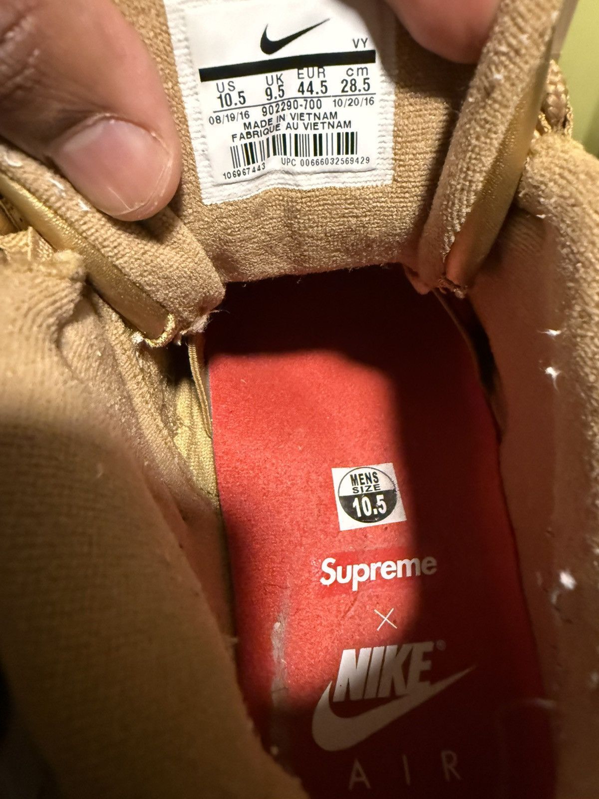 Nike × Supreme Nike Supreme Uptempo Metallic Gold Size US 10.5 / EU 43-44 - 5 Thumbnail