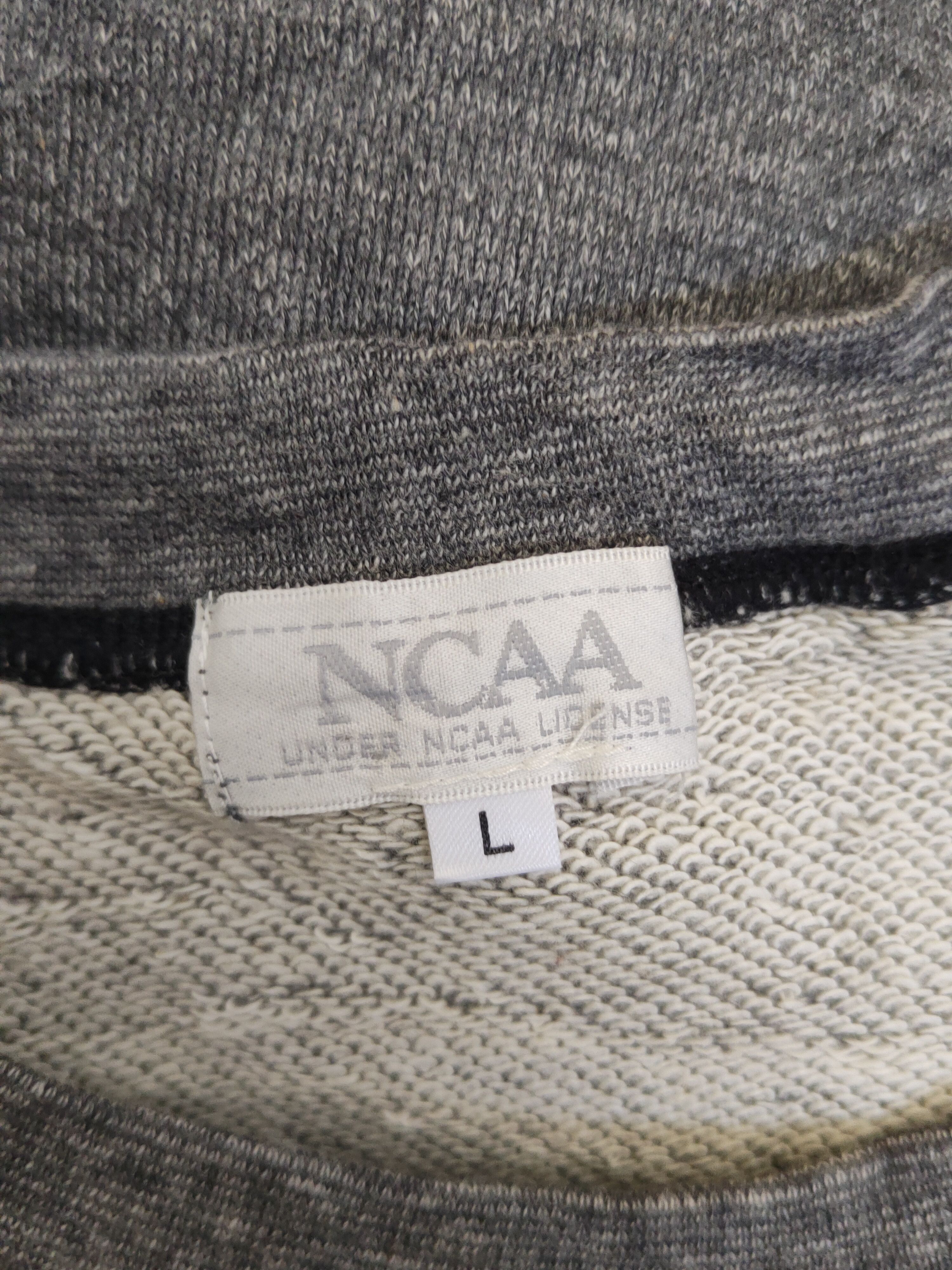NCAA × Vintage Vintage NCAA Dark Gray Sweatshirts Authentic item Size US L / EU 52-54 / 3 - 14 Thumbnail