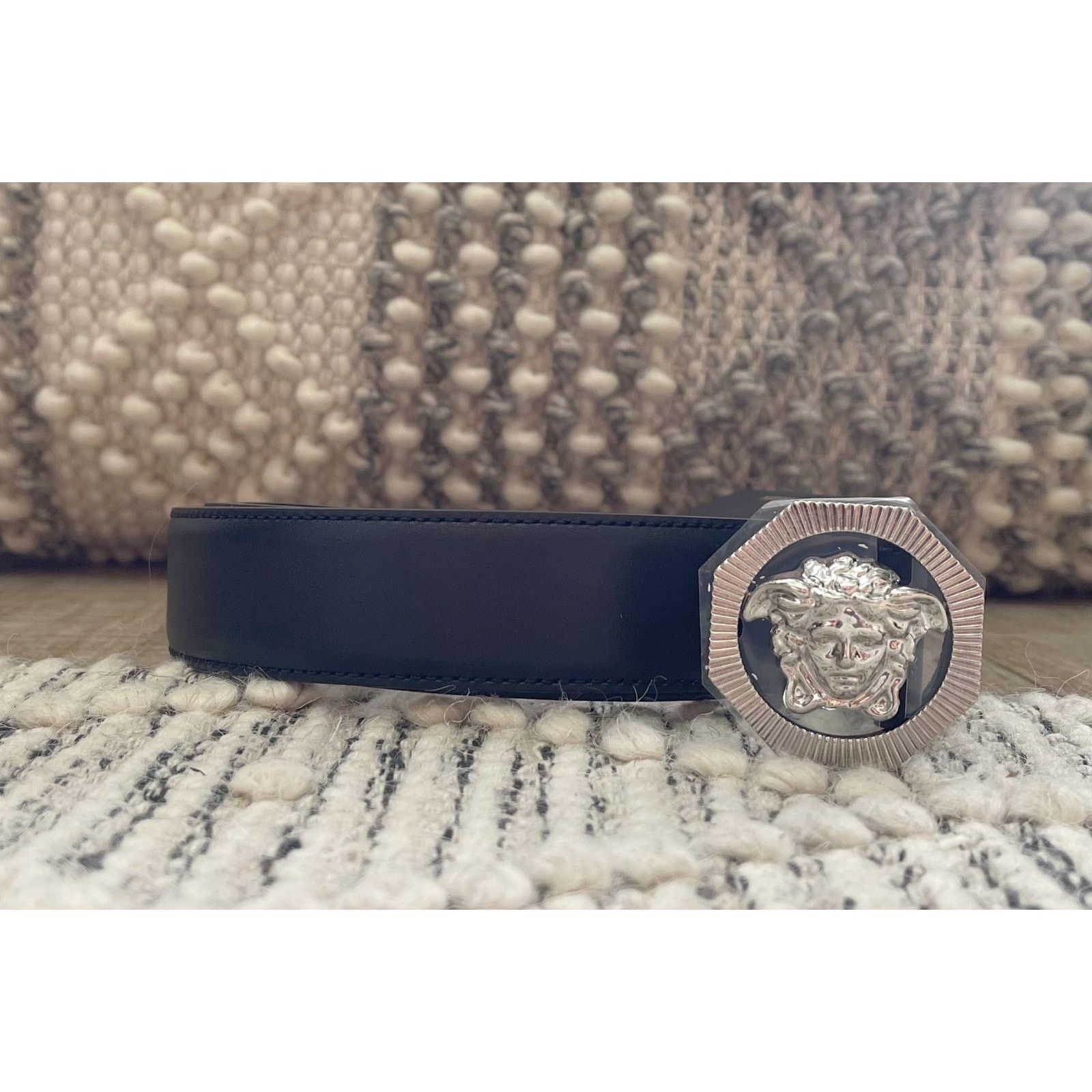 Versace $895 NWT Versace Black Medusa Logo Leather Belt 120(42) Size 42 - 2 Thumbnail