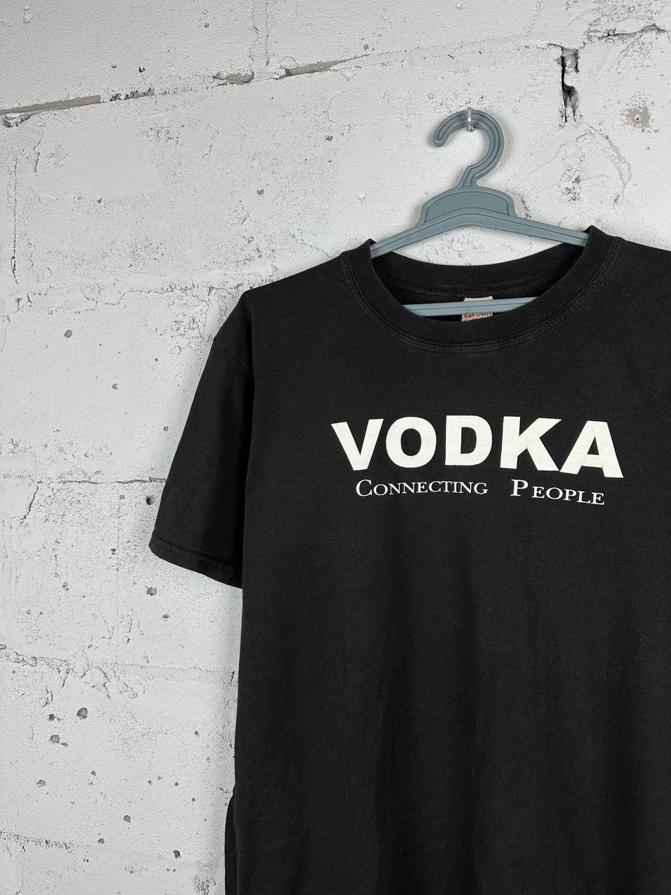 Vintage 00s Vintage Vodka Connecting People Nokia Parody Humor Tee Size US L / EU 52-54 / 3 - 3 Thumbnail