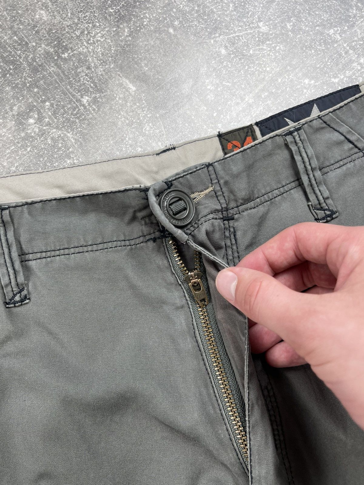 Volcom Volcom Cargo Pants Green Utility Workwear Y2K Outdoor Skater Size US 31 - 11 Thumbnail