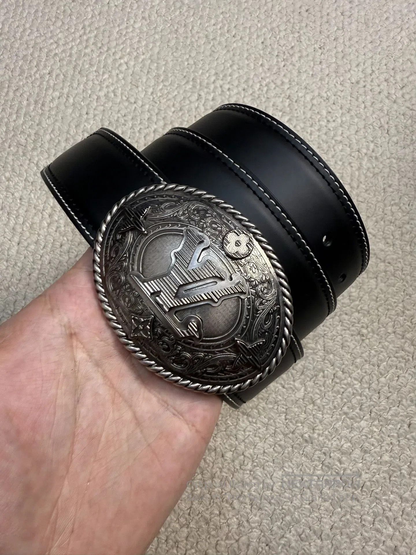 Louis Vuitton Louis Vuitton Shield 35mm Belt. Size ONE SIZE - 2 Thumbnail