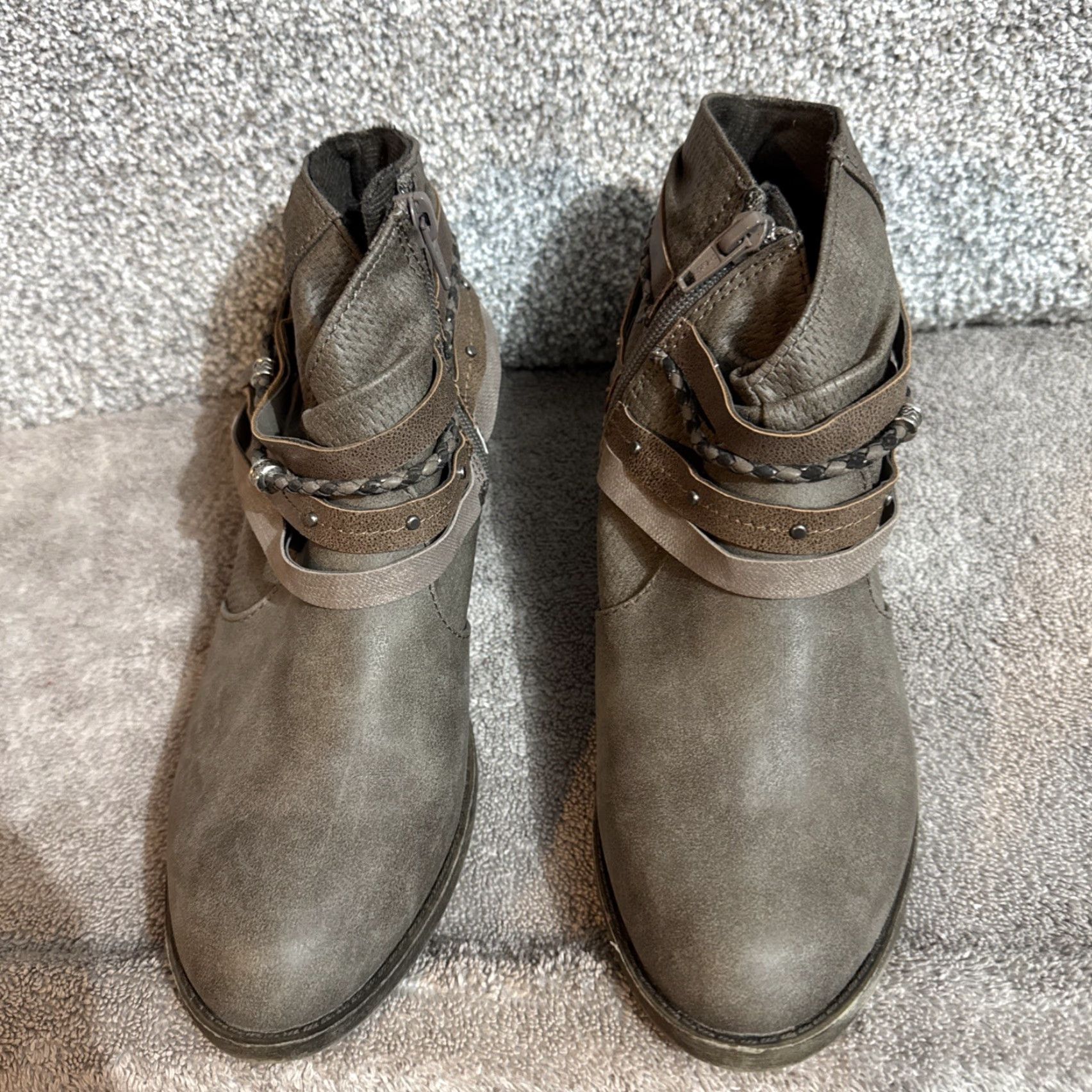 Etro SO Ankle Boots Womens 8 Boot Women Brown Faux Leather Western Boho Straps Y2K Retro Distressed Style Casual Party/Cocktail Vintage No Size US 8 / IT 38 - 4 Thumbnail