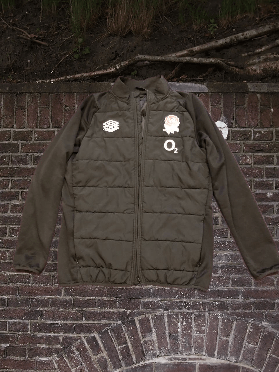 Umbro vintage jacket logo black Umbro Y2K size L Sportwear Size US L / EU 52-54 / 3 - 1 Thumbnail