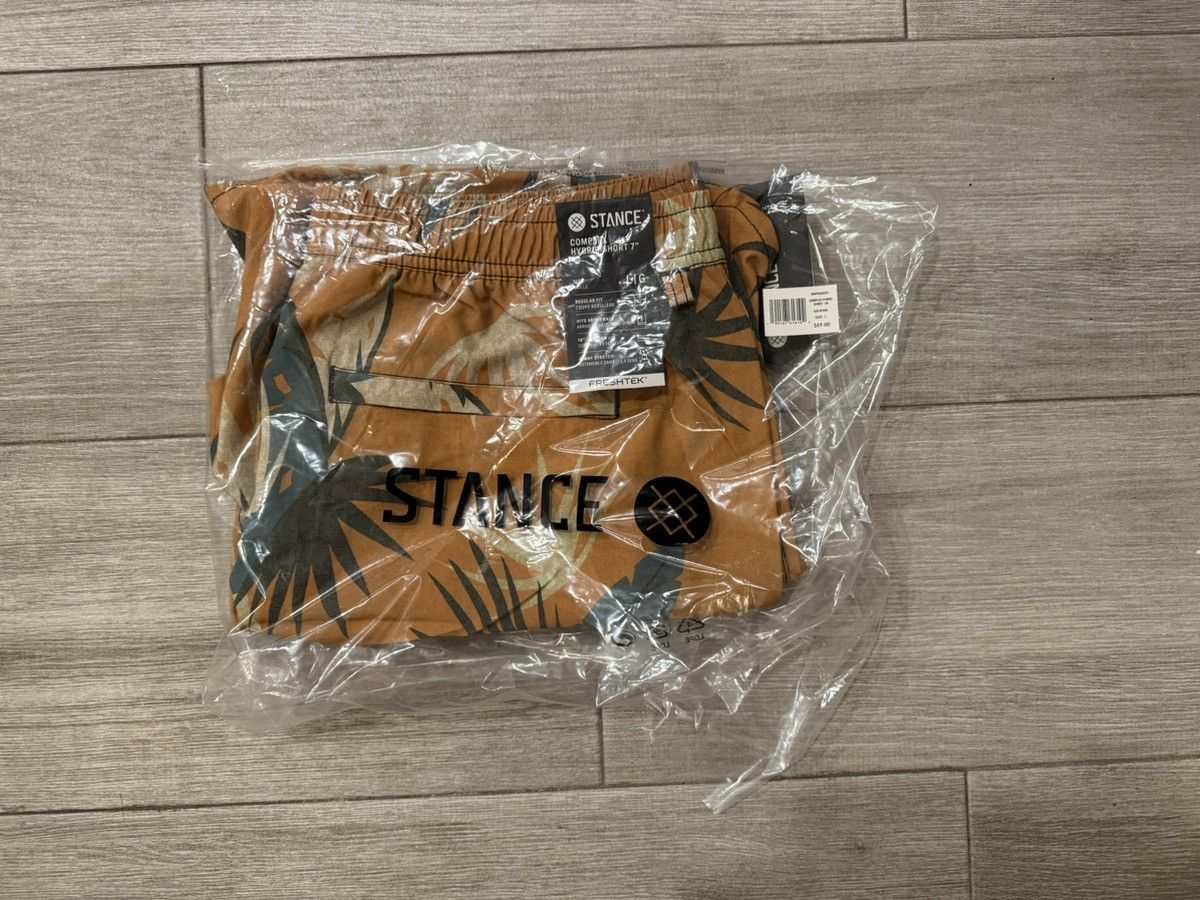 Stance Socks Stance Complex 2.0 Hybrid Short 7" Inseam GoldFade Sz Large Size US 34 / EU 50 - 8 Thumbnail