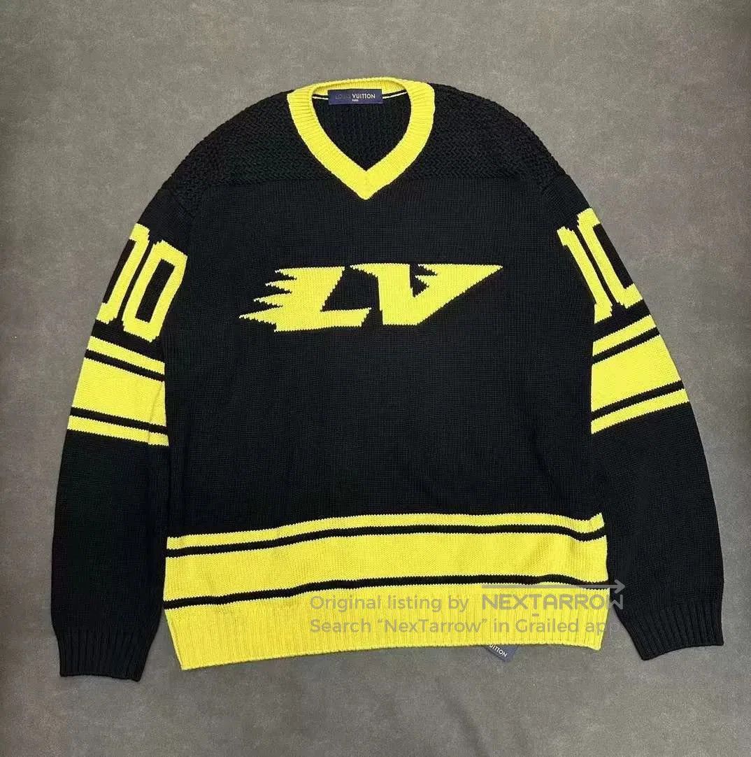 Louis Vuitton Louis Vuitton Runway Logo Striped V-Neck Sweater. Size US XL / EU 56 / 4 - 1 Thumbnail