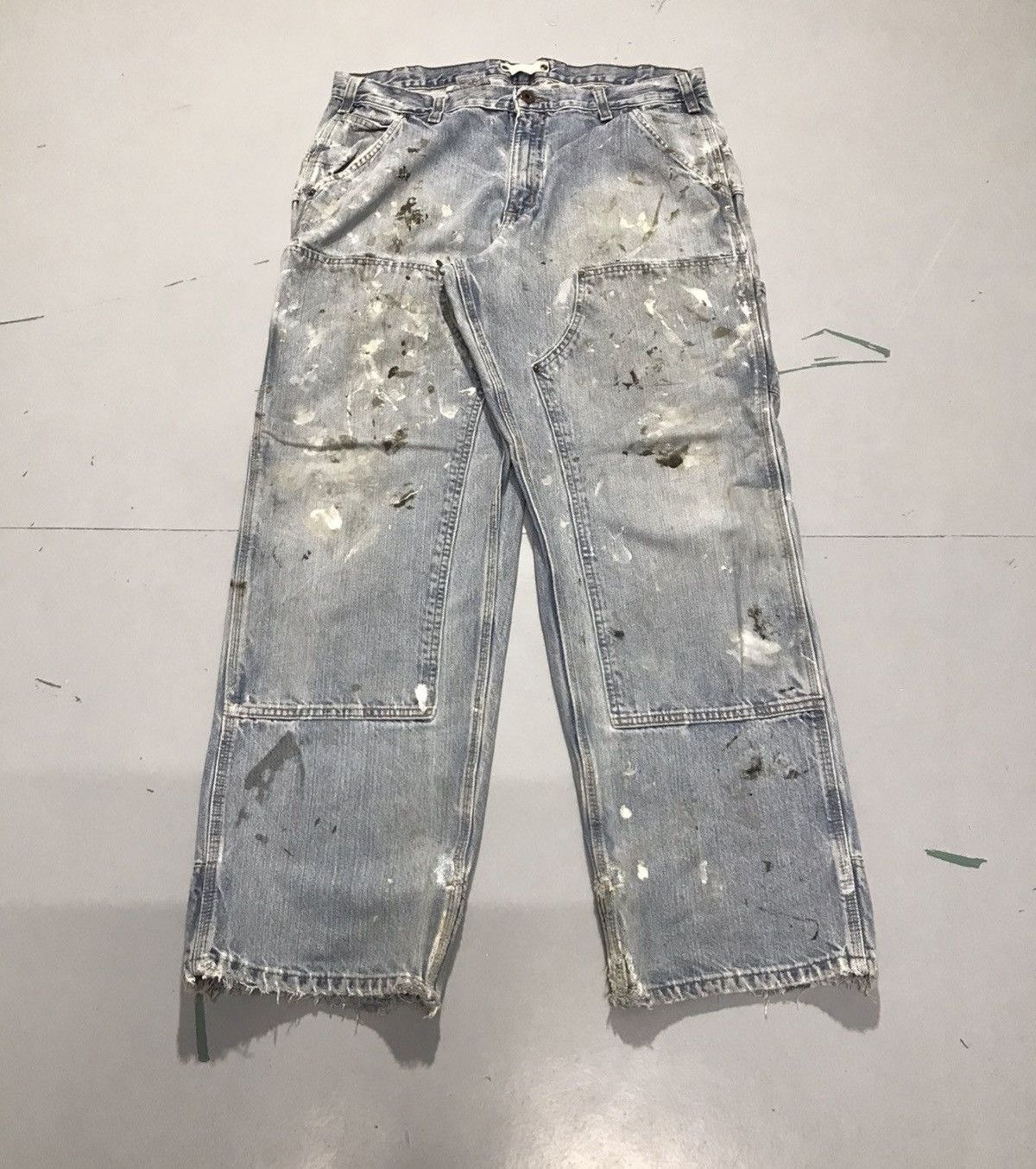 Vintage super thrashed carhartt double knee denim