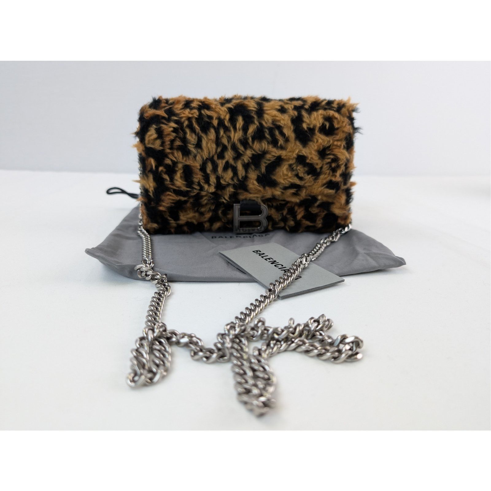 Balenciaga o1rshd1 Size: OS / Furry Leopard Wallet on Chain in Black Size ONE SIZE - 17 Thumbnail