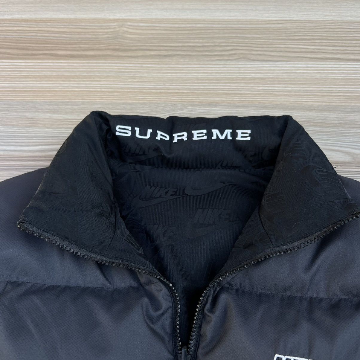 Nike × Supreme Nike x Supreme Reversible Puffer Jacket. Size US M / EU 48-50 / 2 - 4 Thumbnail
