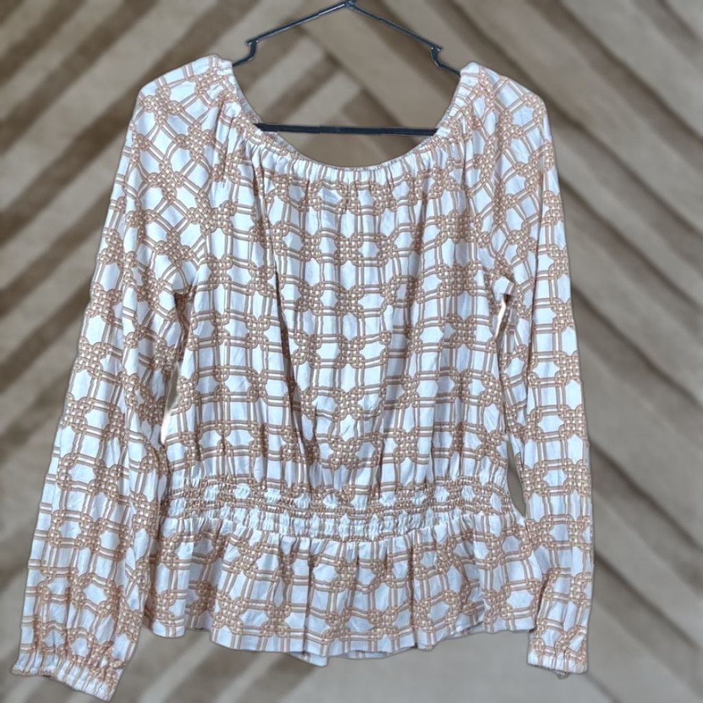 Ann Taylor Ann Taylor LOFT Blouse White Tan Rattan Print Smocked Peplum Long Sleeve M Womens Shirt Men/Womens? Size M / US 6-8 / IT 42-44 - 1 Thumbnail