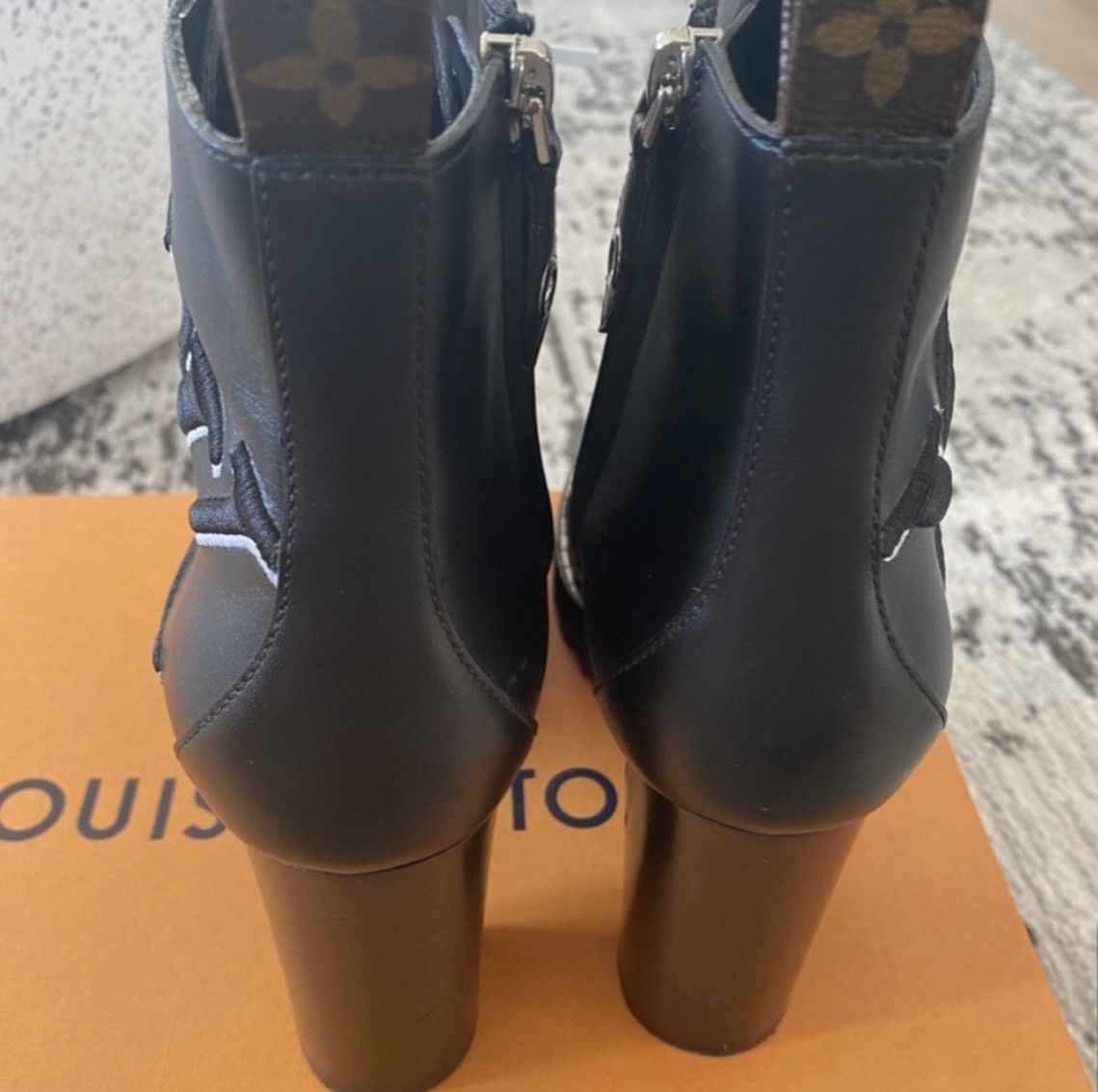 Louis Vuitton ✨ RARE✨ LOUIS VUITTON LEATHER STAR TRAIL ANKLE BOOTS Size US 7 / IT 37 - 9 Thumbnail