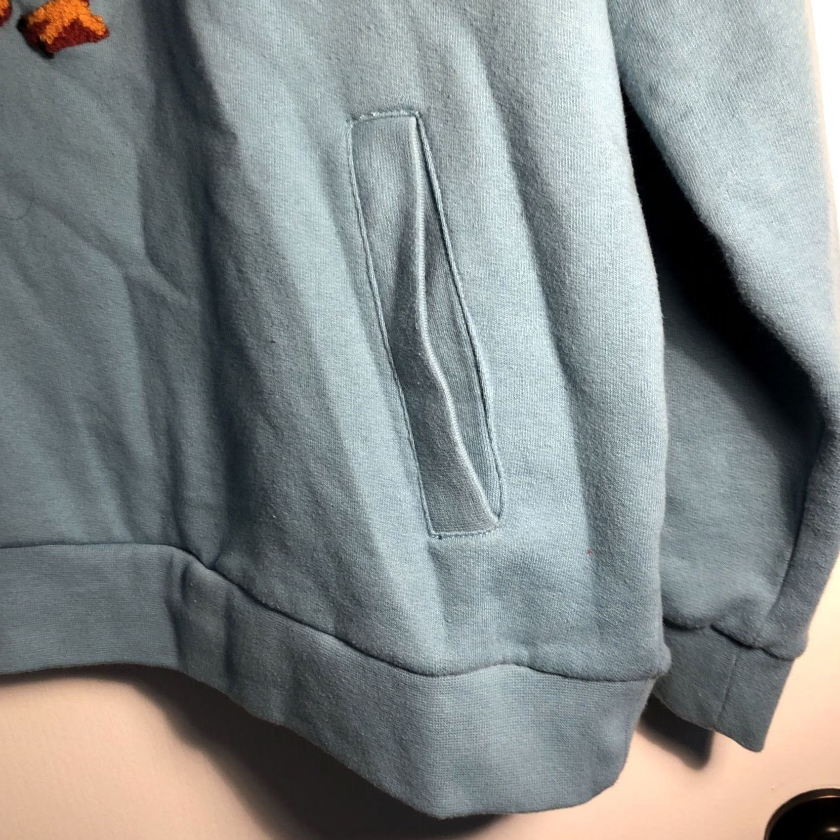 Bonobos Bonobos Mens Blue Fleece Classic Pullover Hoodie L Large Puffin Bird Embroidered Graphic Print Pullover Crew Neck Size US L / EU 52-54 / 3 - 7 Thumbnail