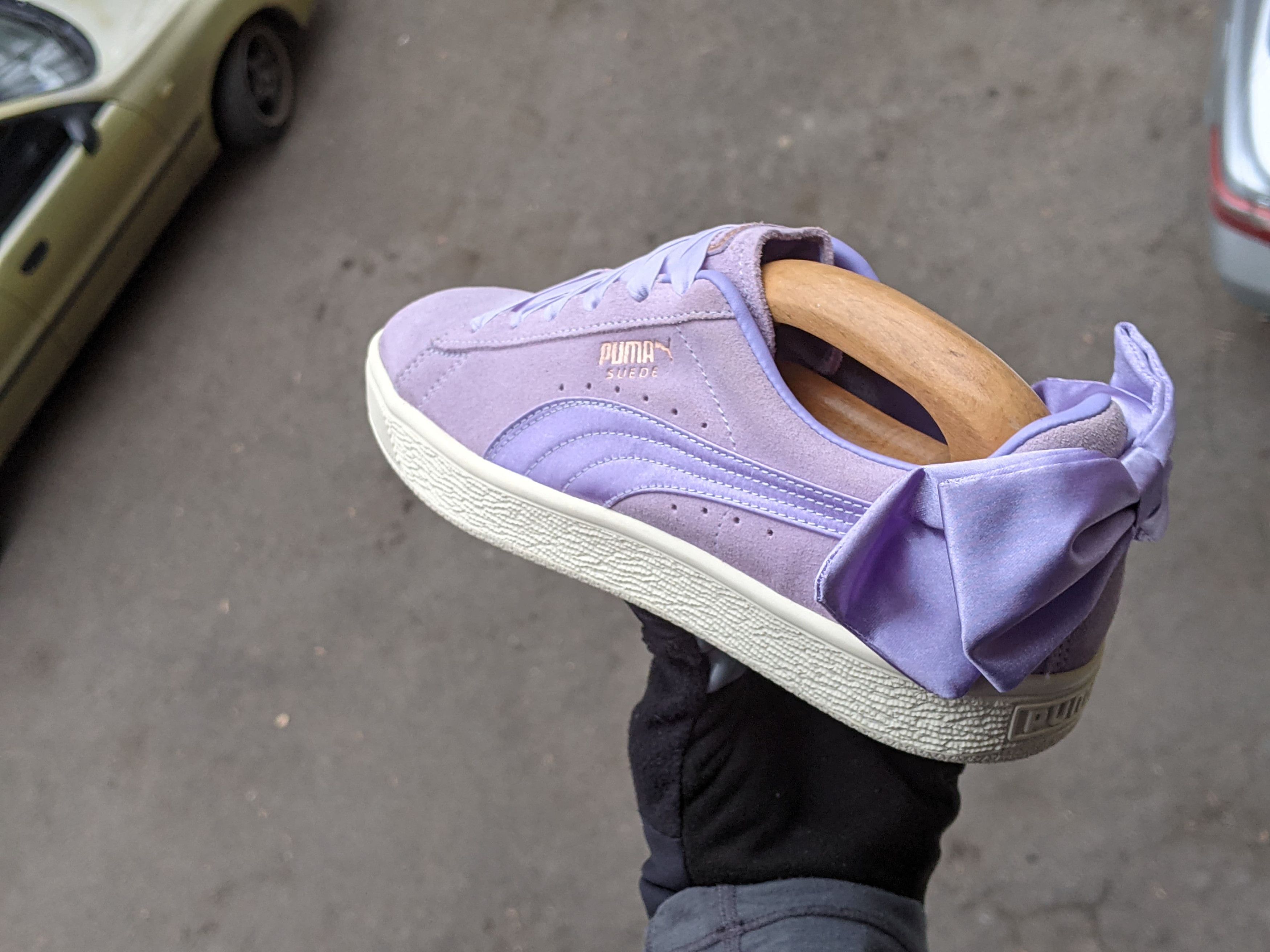 Puma *NEW* Puma Suede Bow Womens Sneaker Clyde Cat MCM Rhuigi Size US 8.5 / IT 38.5 - 7 Thumbnail