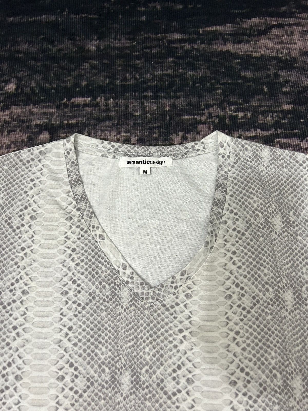 If Six Was Nine Semantic Design Snake Long Sleve Size US M / EU 48-50 / 2 - 4 Thumbnail