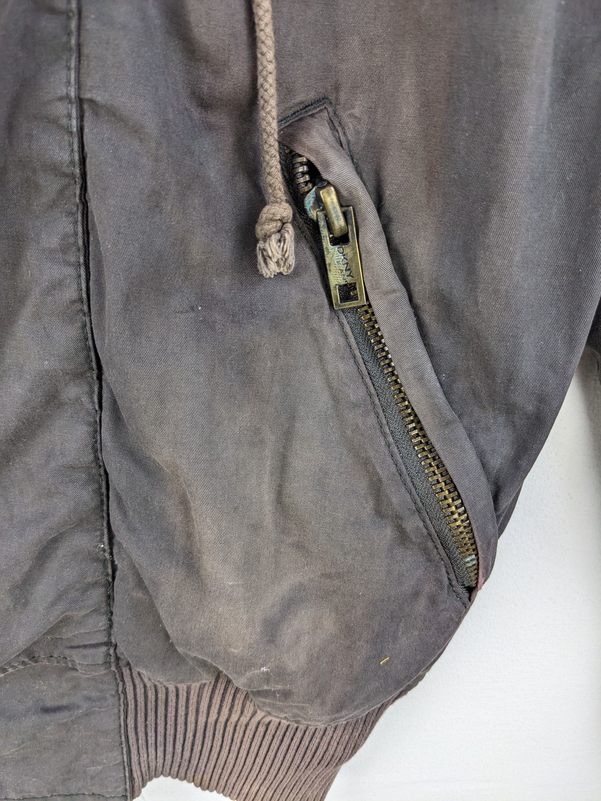 DKNY × Vintage Vintage DKNY Jacket Hoodie Military Style Sun Faded Size US M / EU 48-50 / 2 - 9 Thumbnail